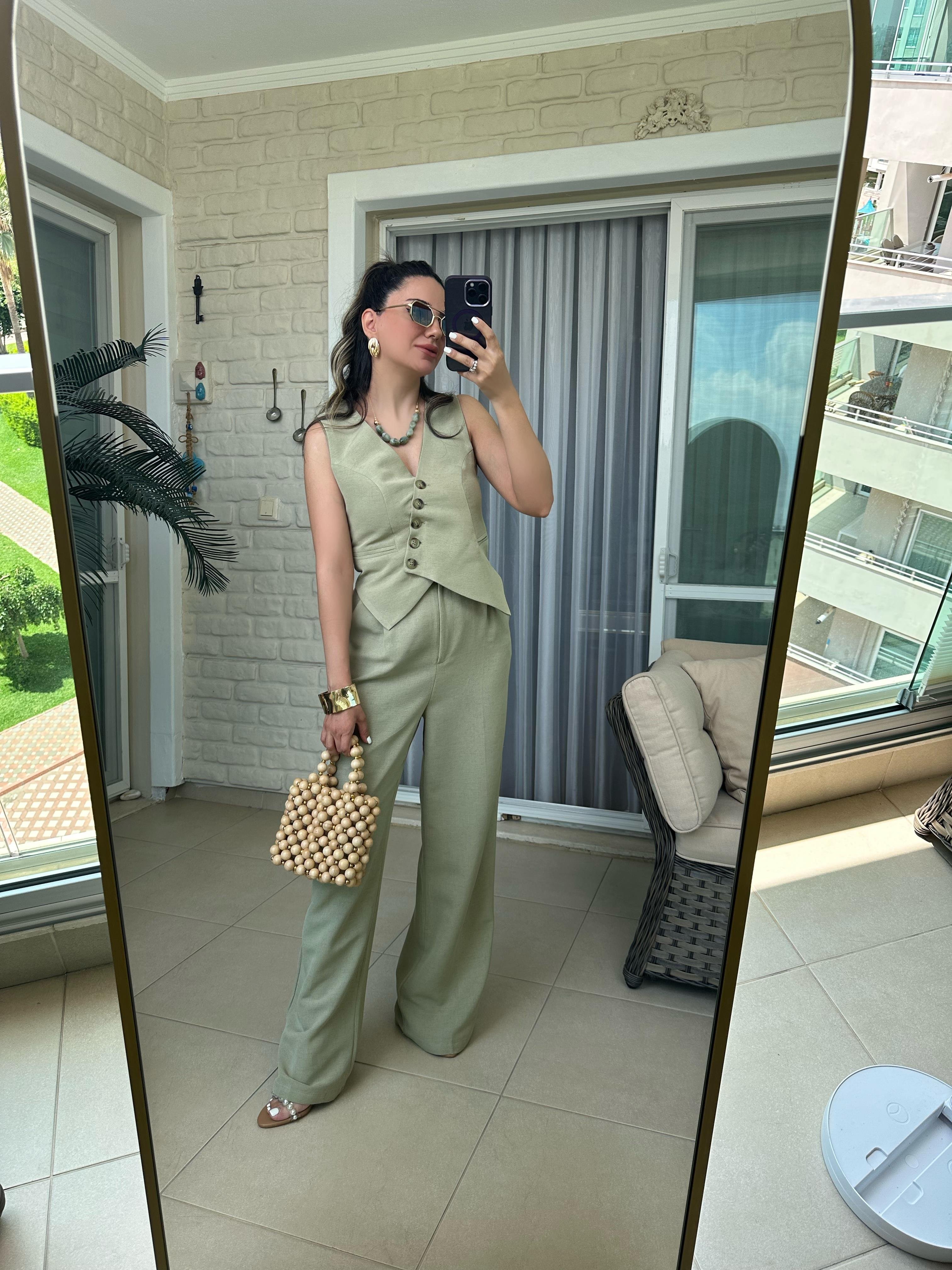 Yeşil Çapraz Düğme Detaylı Yelek Pantolon Takım