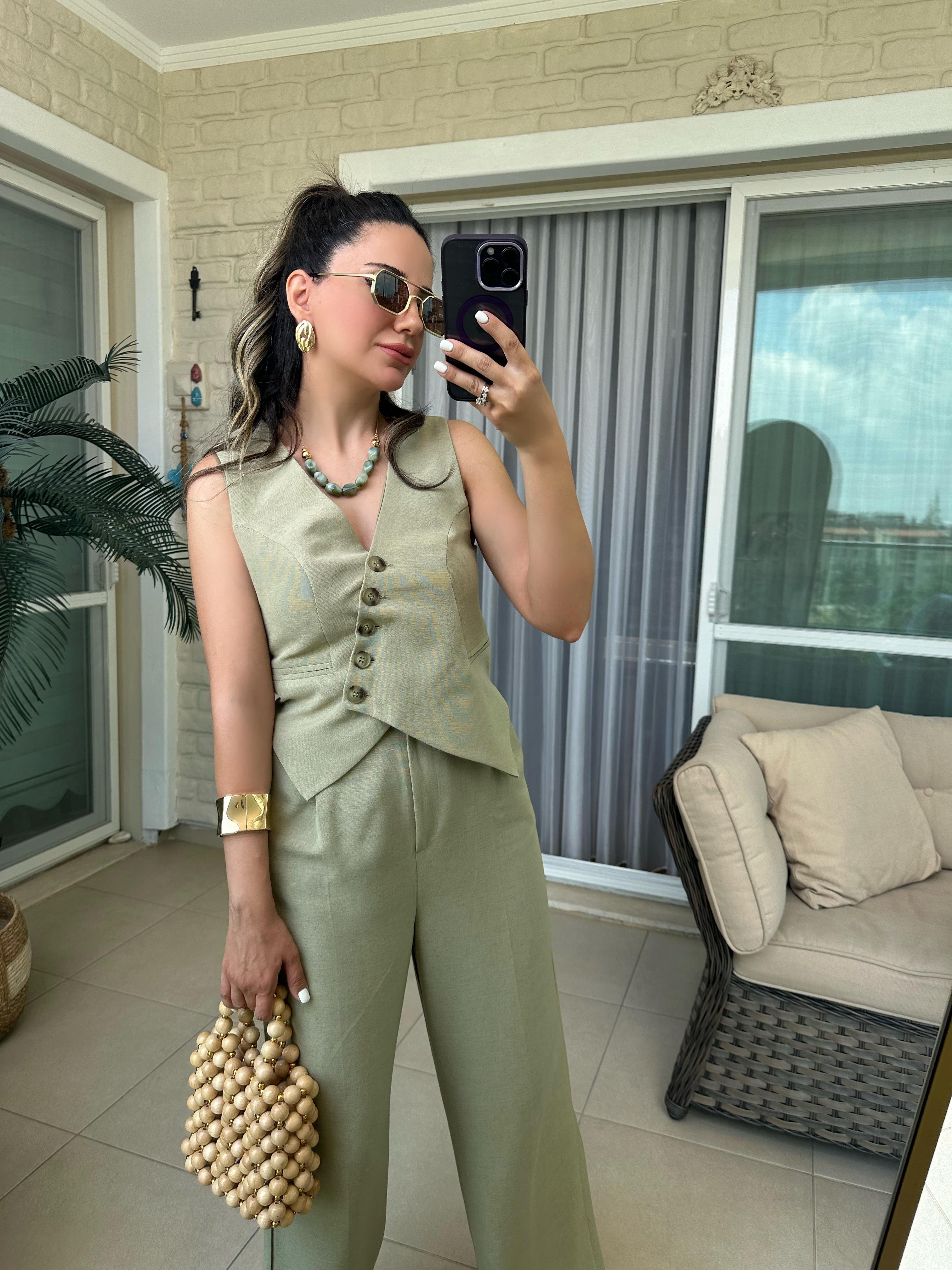 Yeşil Çapraz Düğme Detaylı Yelek Pantolon Takım