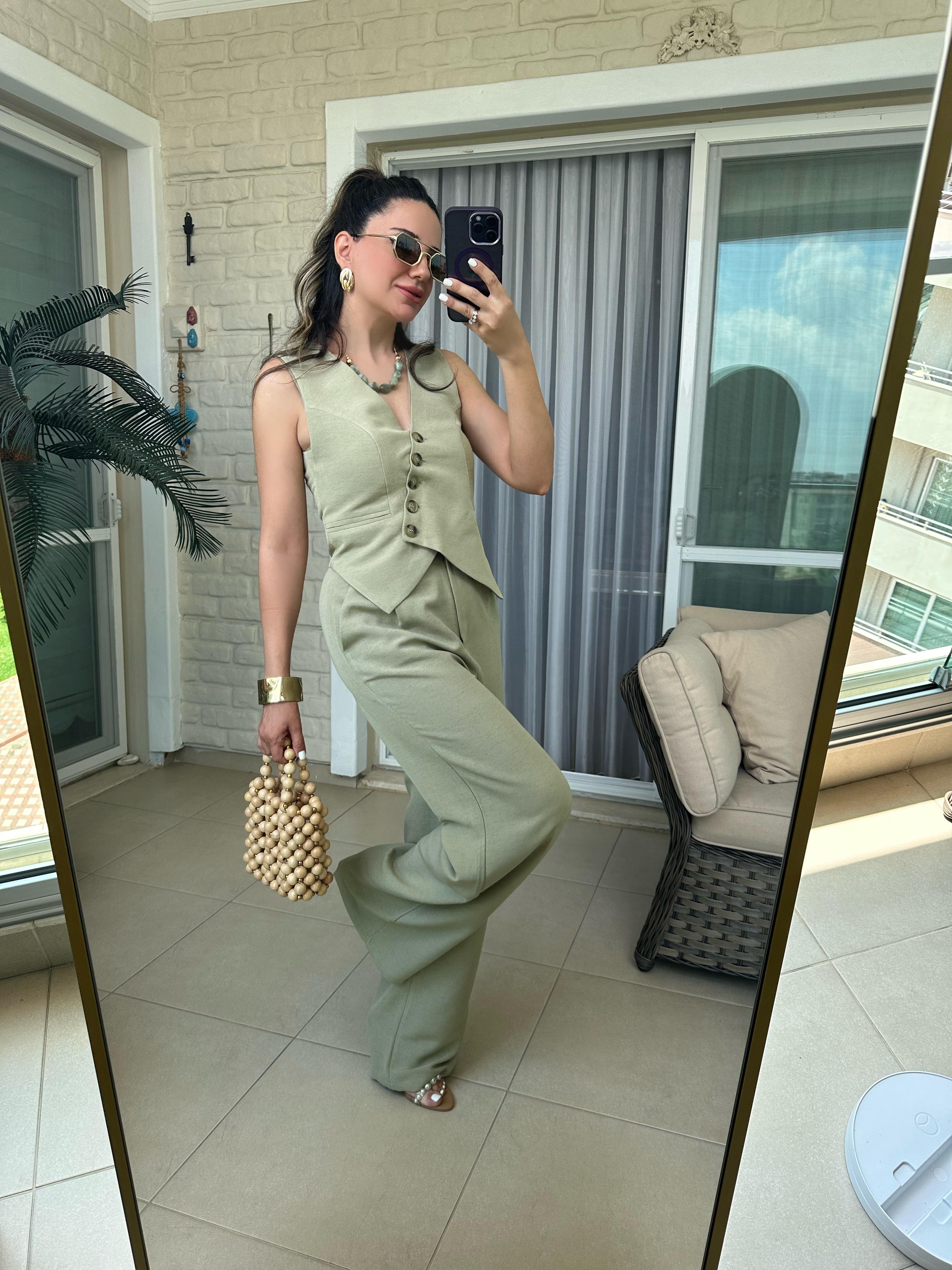 Yeşil Çapraz Düğme Detaylı Yelek Pantolon Takım