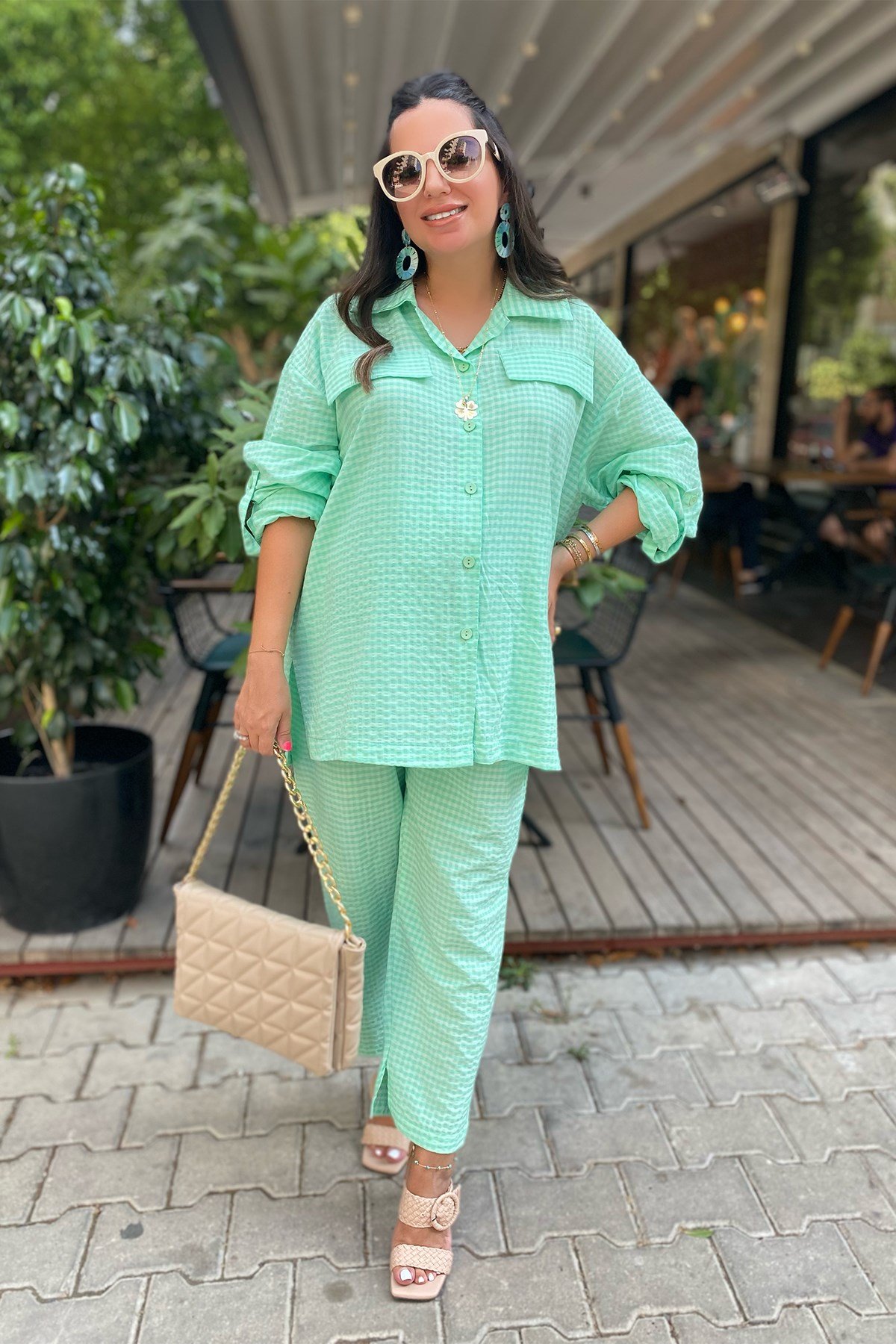 Yeşil Potikareli Takım