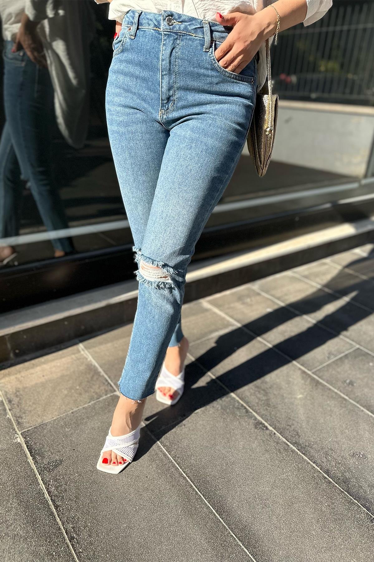 Yırtık Detay Kot Pantolon