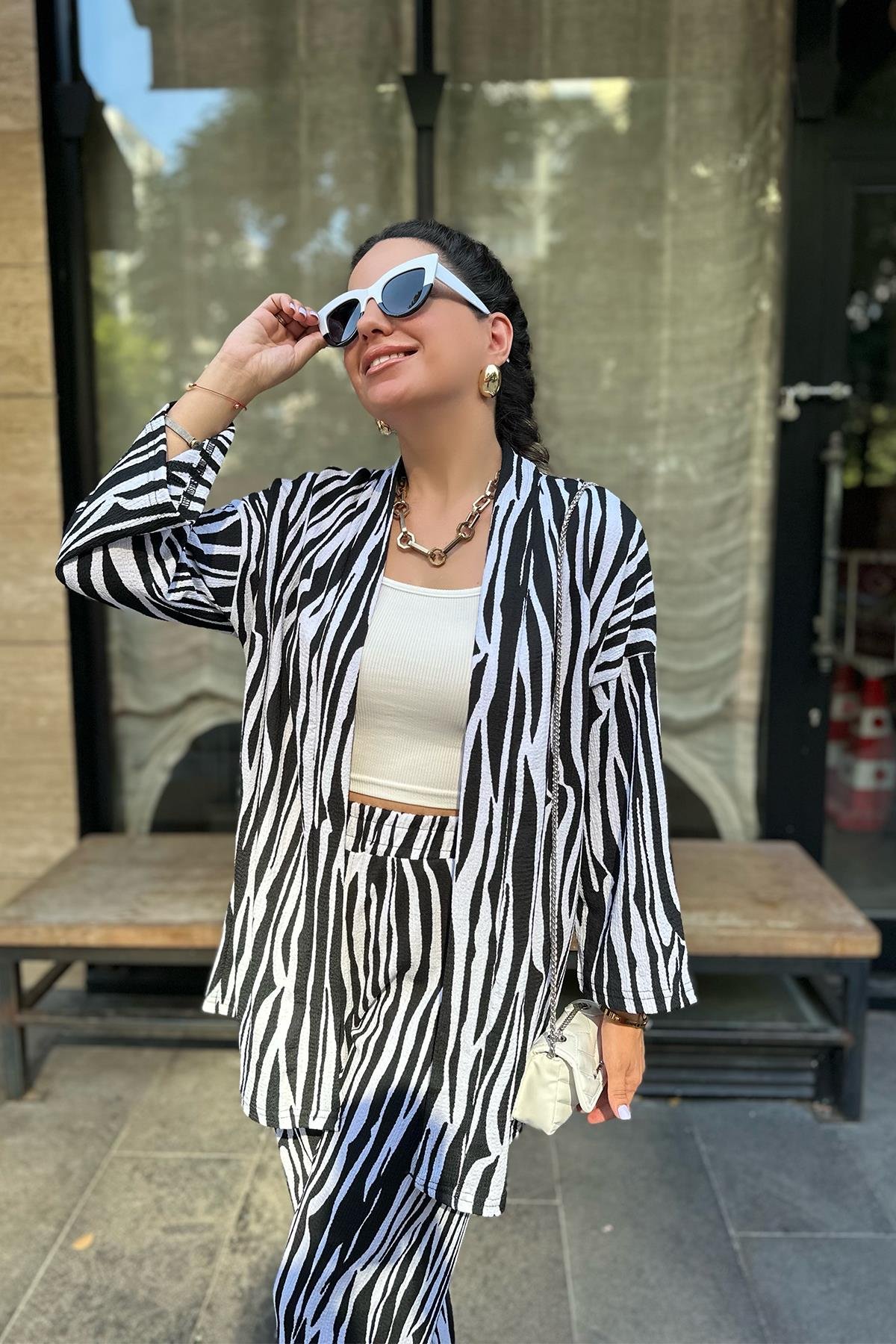 Zebra Desenli Pantolon Takım