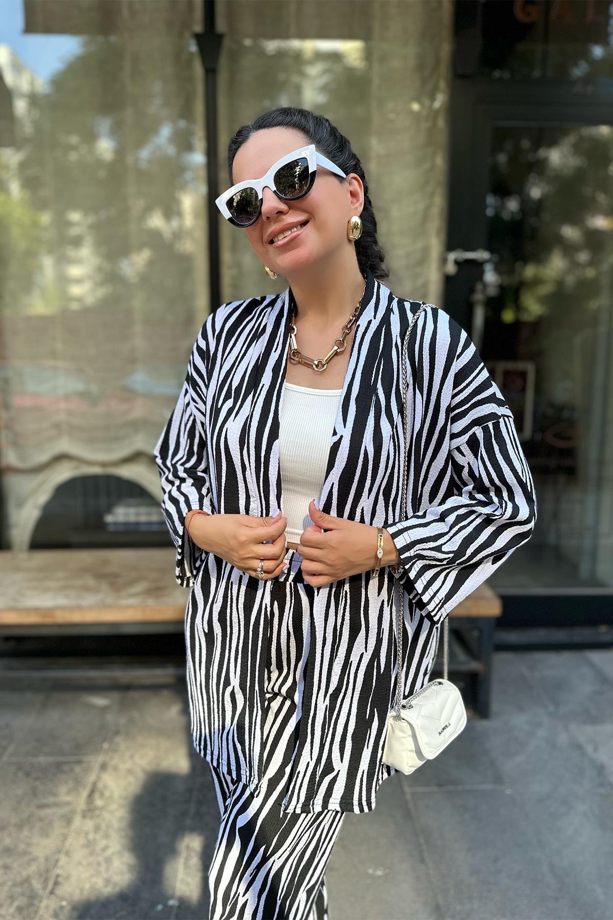 Zebra Desenli Pantolon Takım