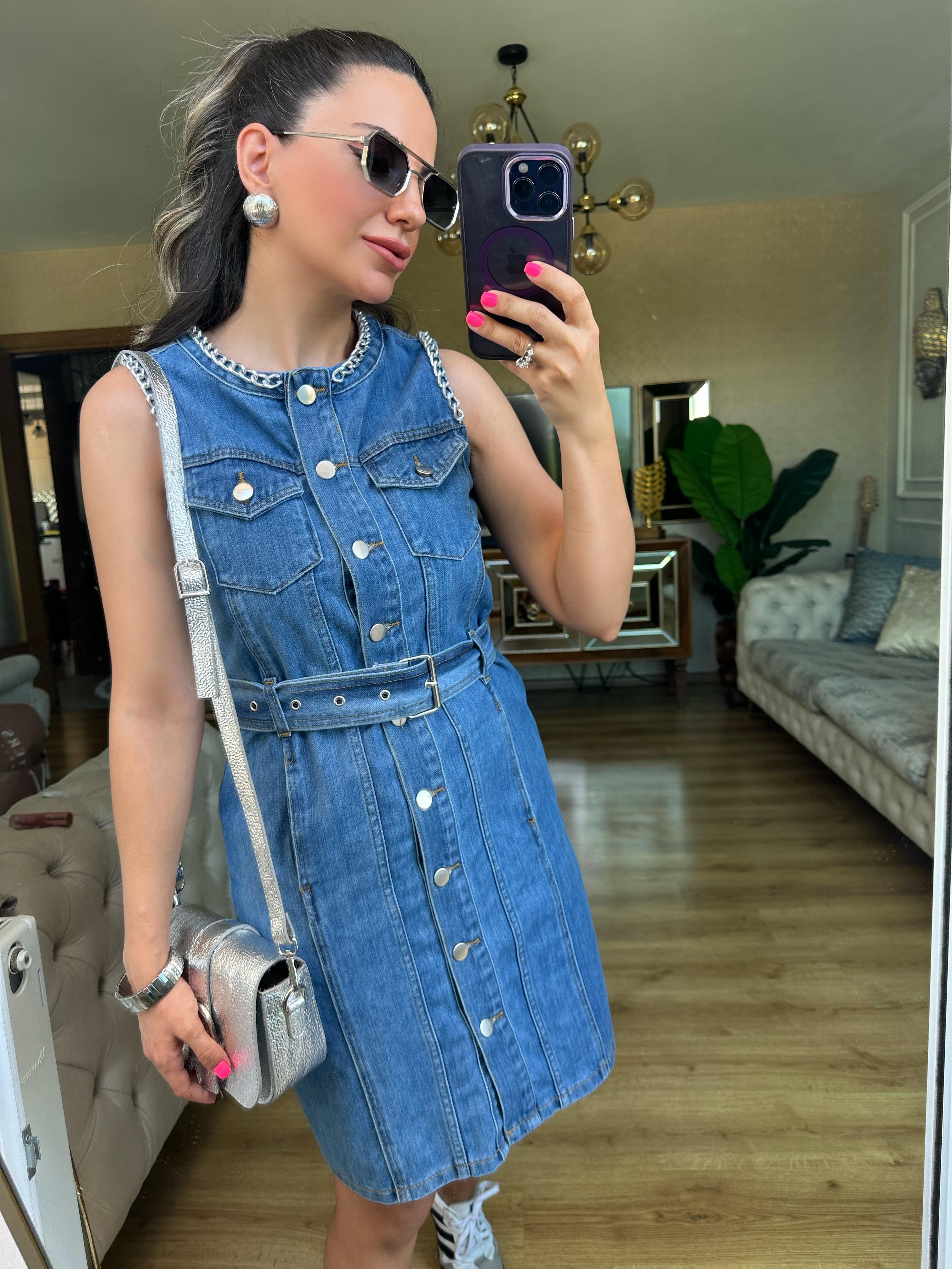 Zincir Detaylı Jean Elbise