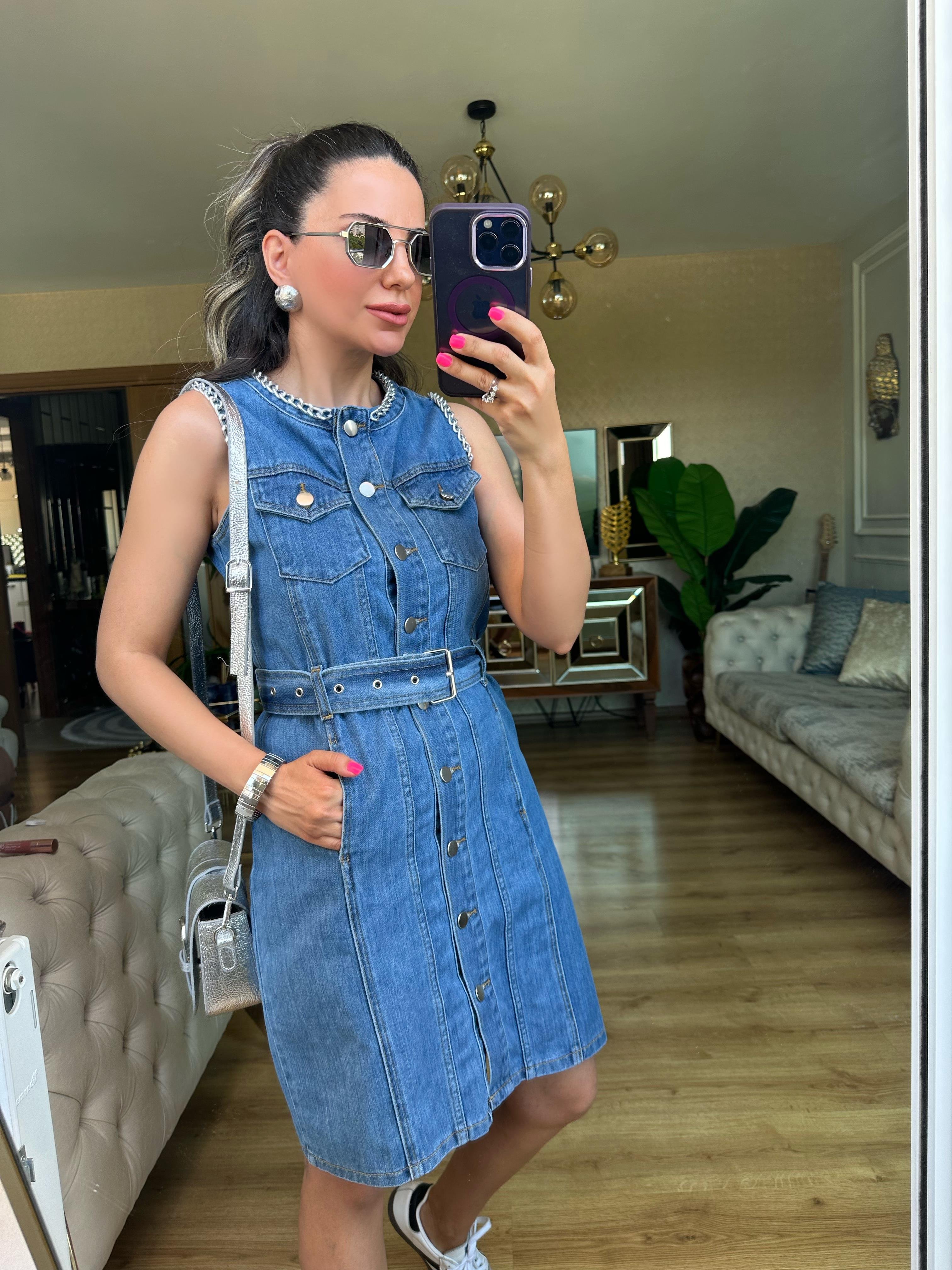 Zincir Detaylı Jean Elbise