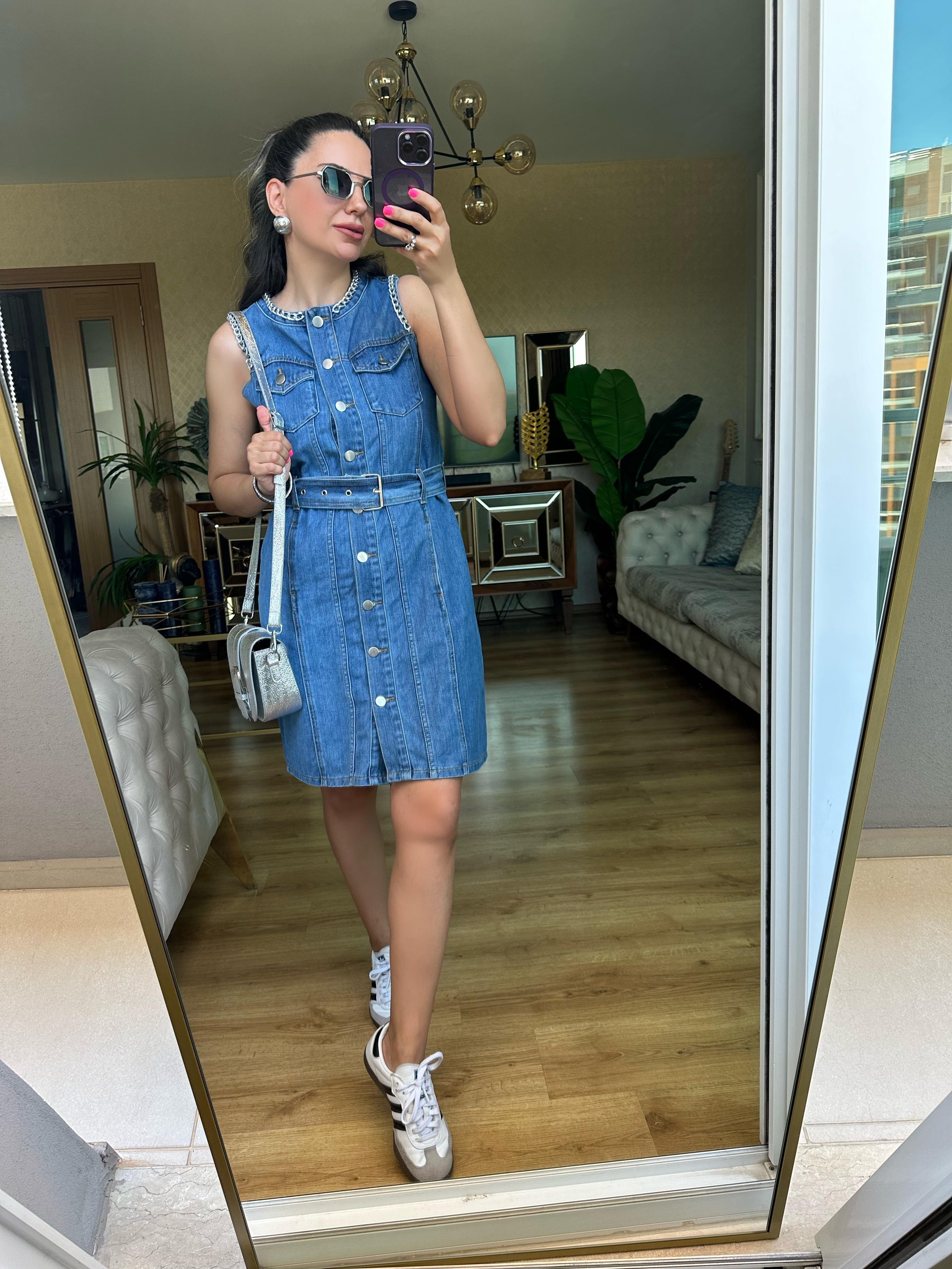 Zincir Detaylı Jean Elbise