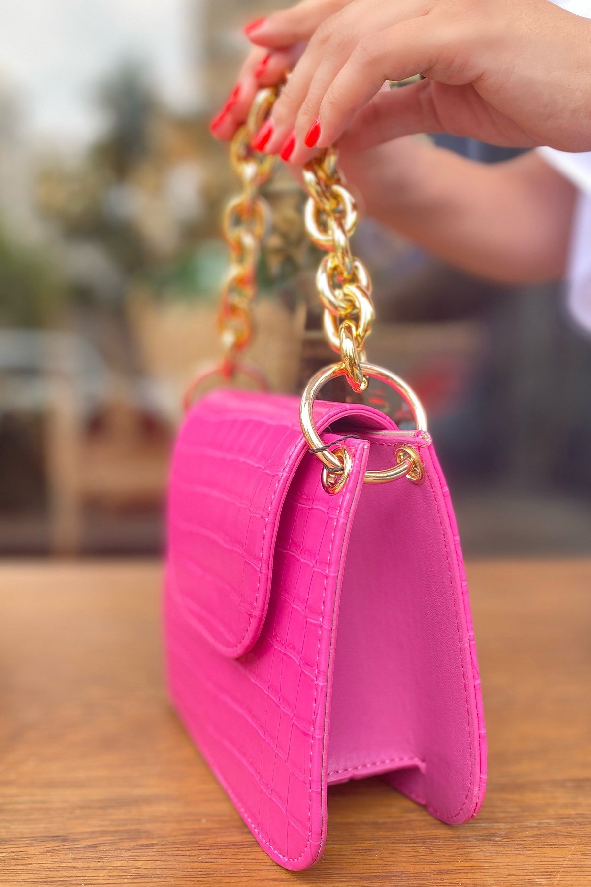 Zincirli Pembe Rugan Çanta