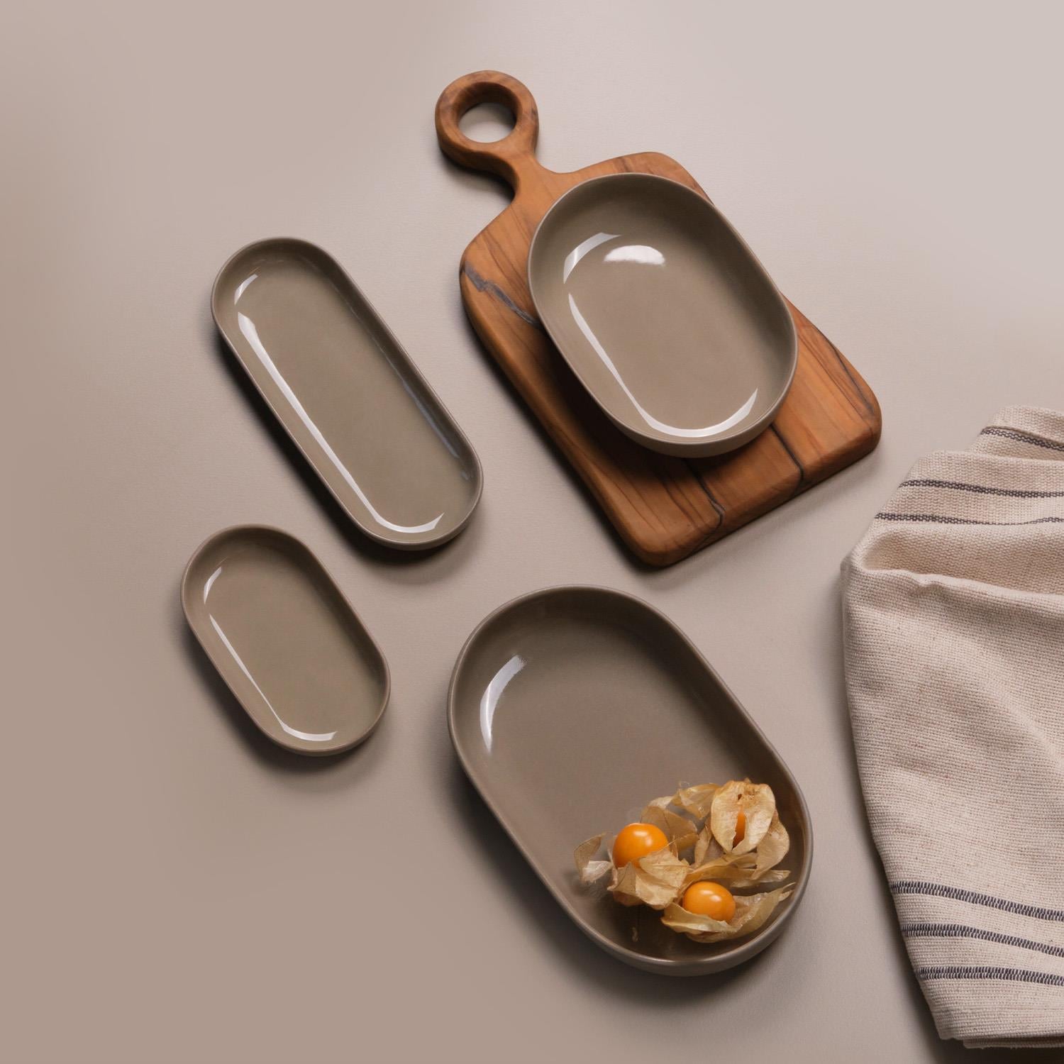 Capsule Ellipse Mini Medium Plate Single Colour ROCK