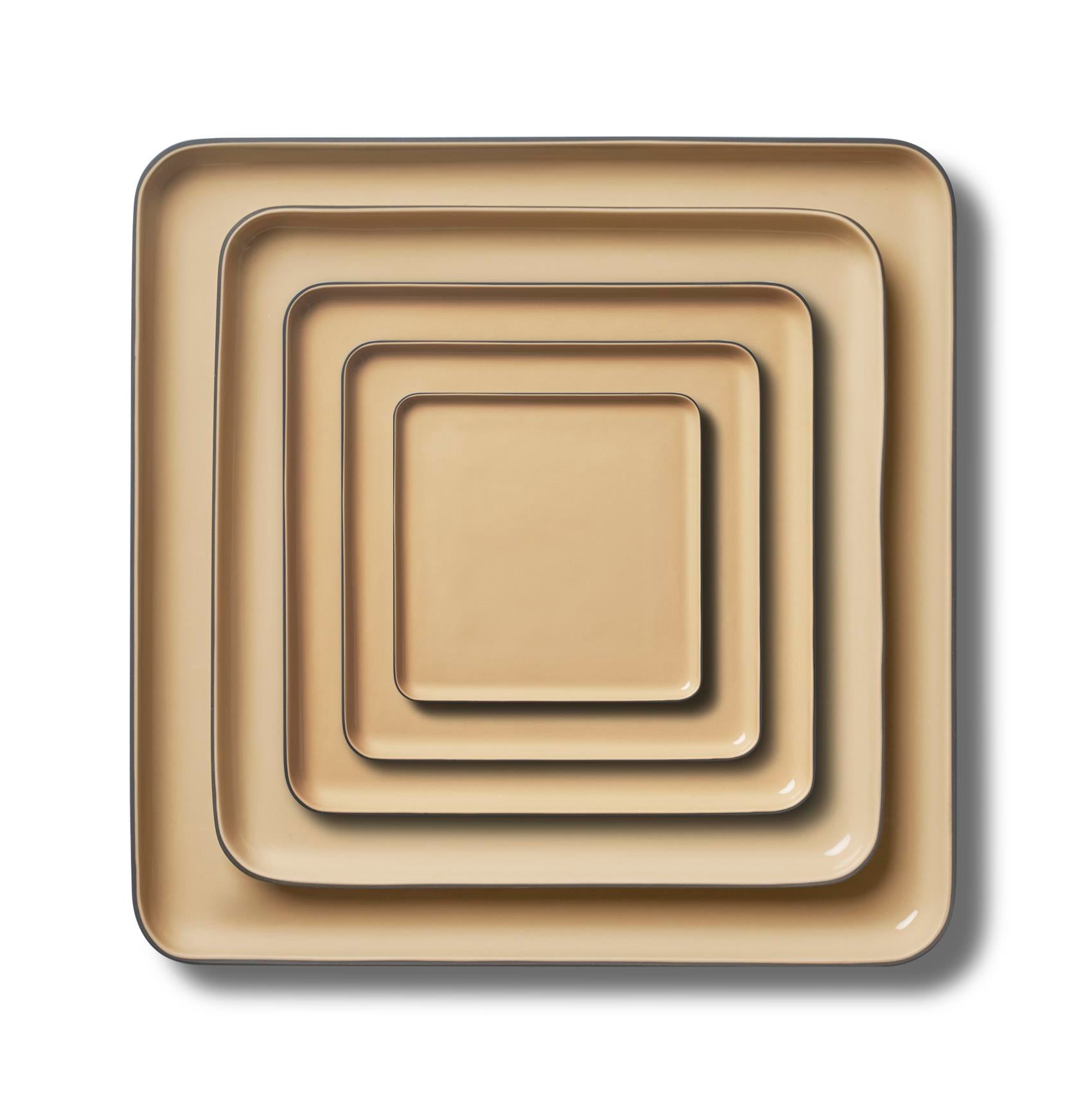 Square Plate Set Black & Straw