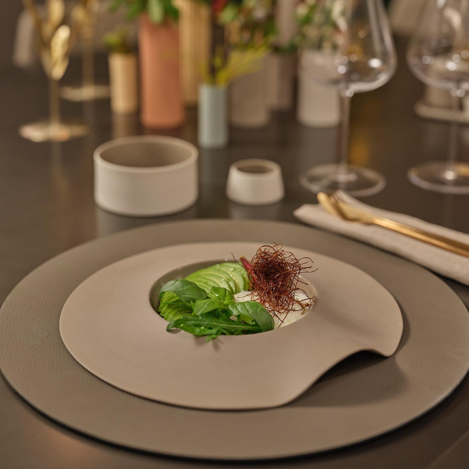 Touch Dinner Plate ROCK