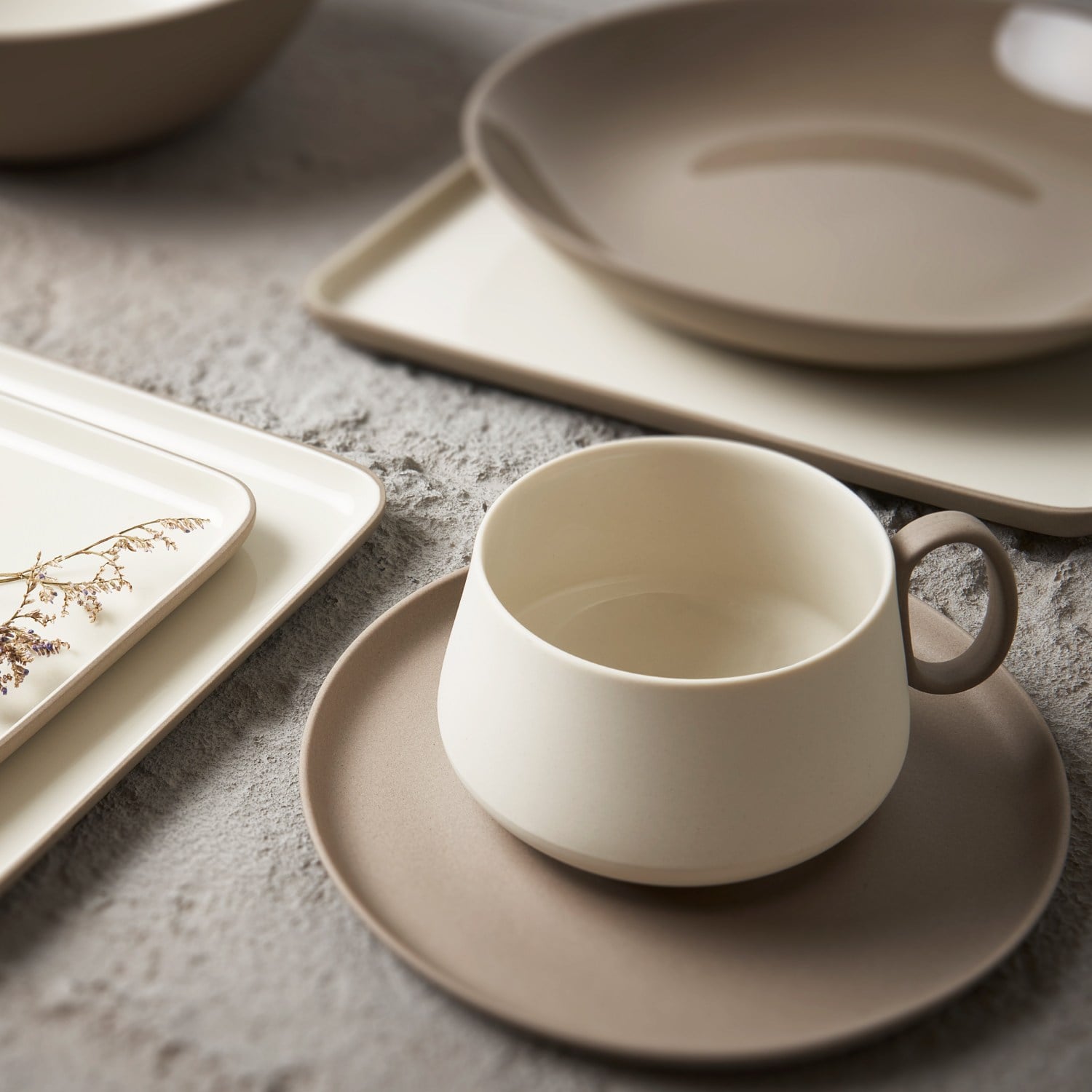 Tube Coffee/Tea Cup with Saucers Set of 2 Rock - Ivory 200 ml 
