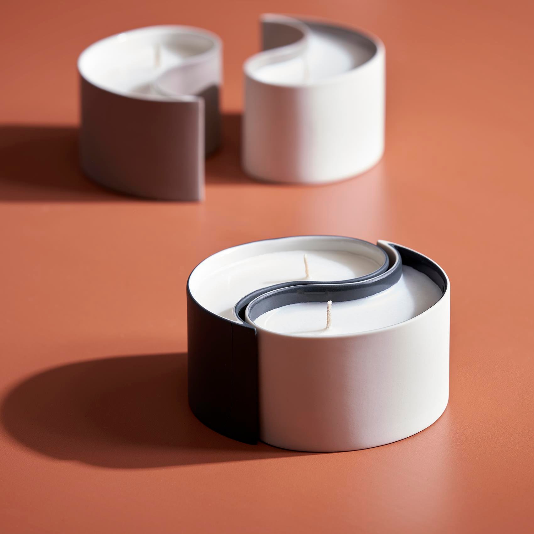 Yin Yang Candle Set of 2 Black & Ivory 