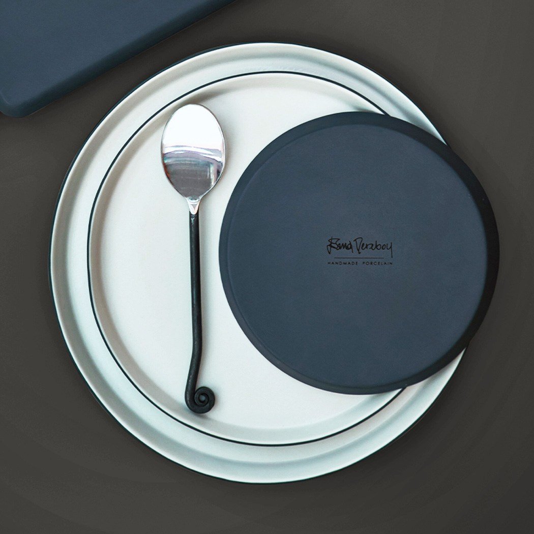 Round Starter Plate Double Colour 22,5 cm Black & Ivory