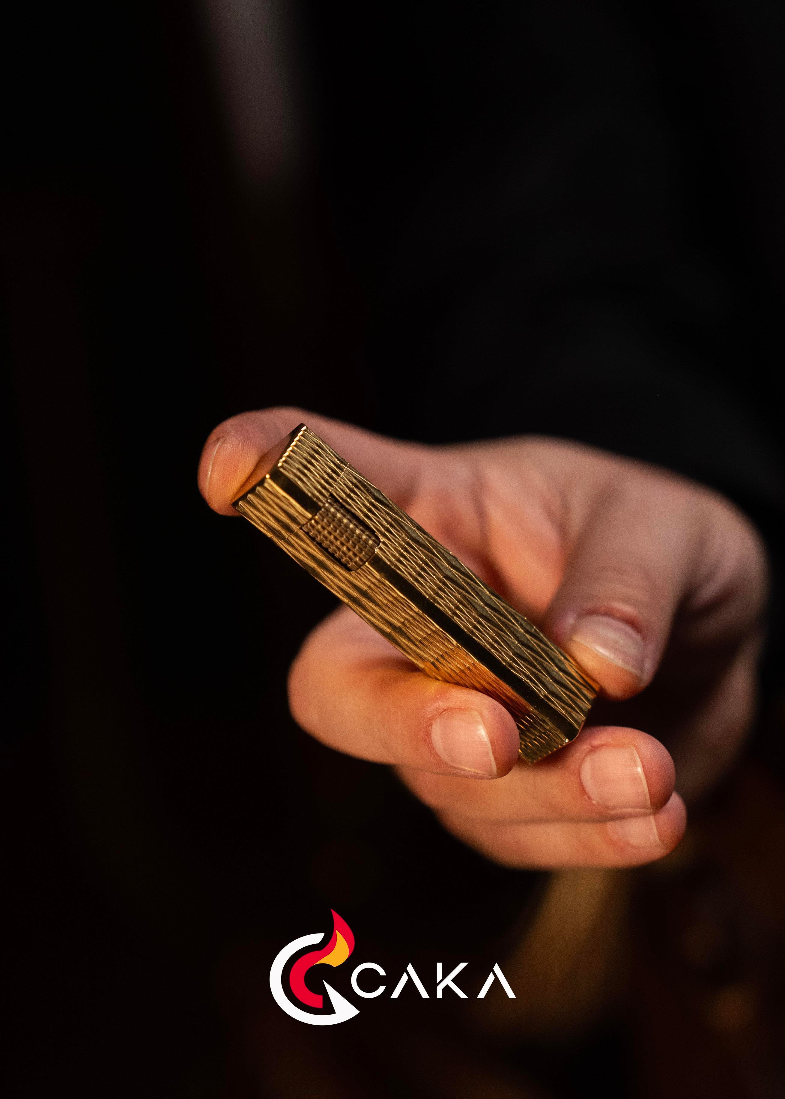 Caka Lighter Petra Titan Gold Benzinli Çakmak - CKL-068