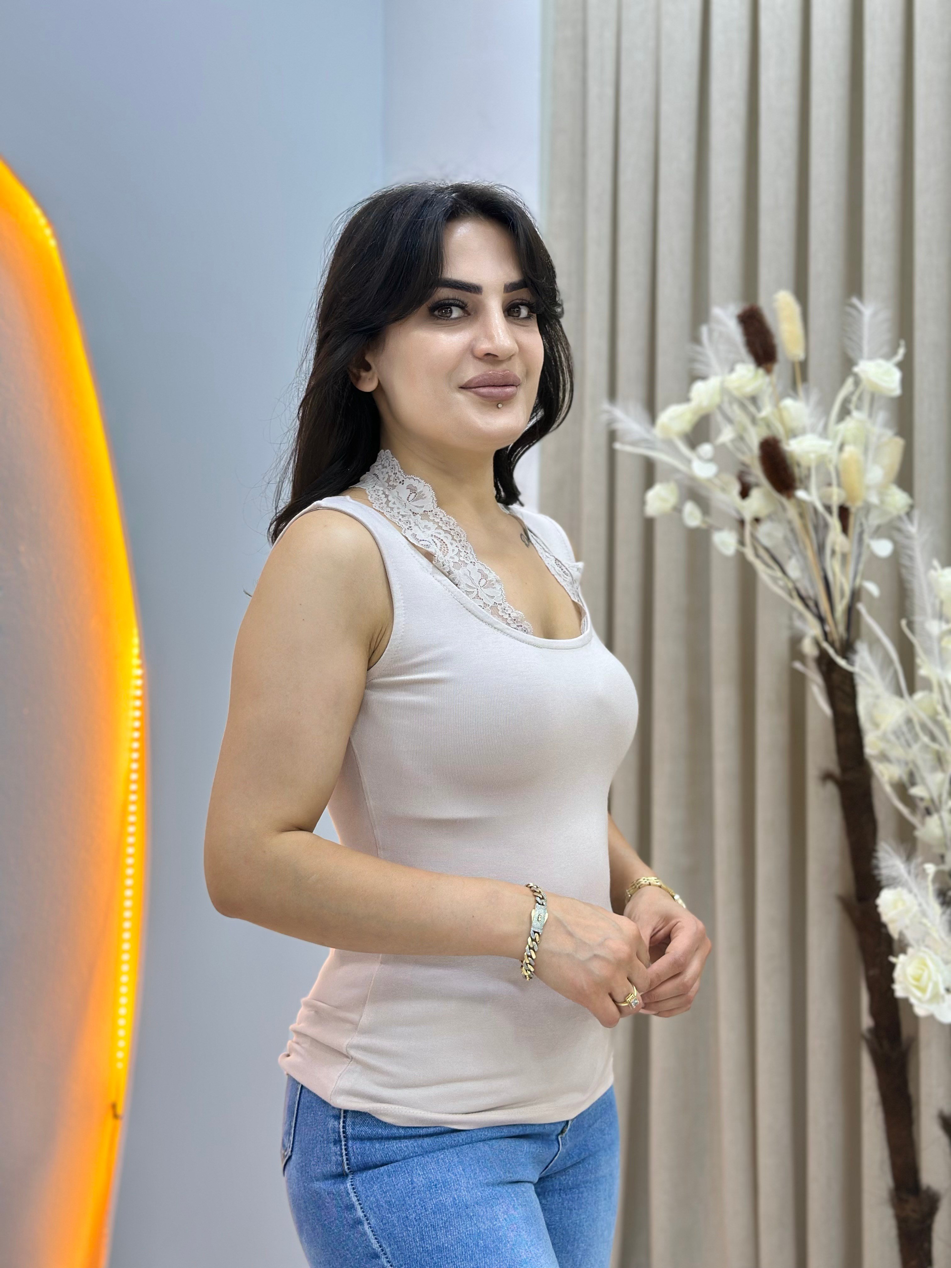 Bade Bej U Yaka Dantel Detaylı Pamuklu Atlet D158 