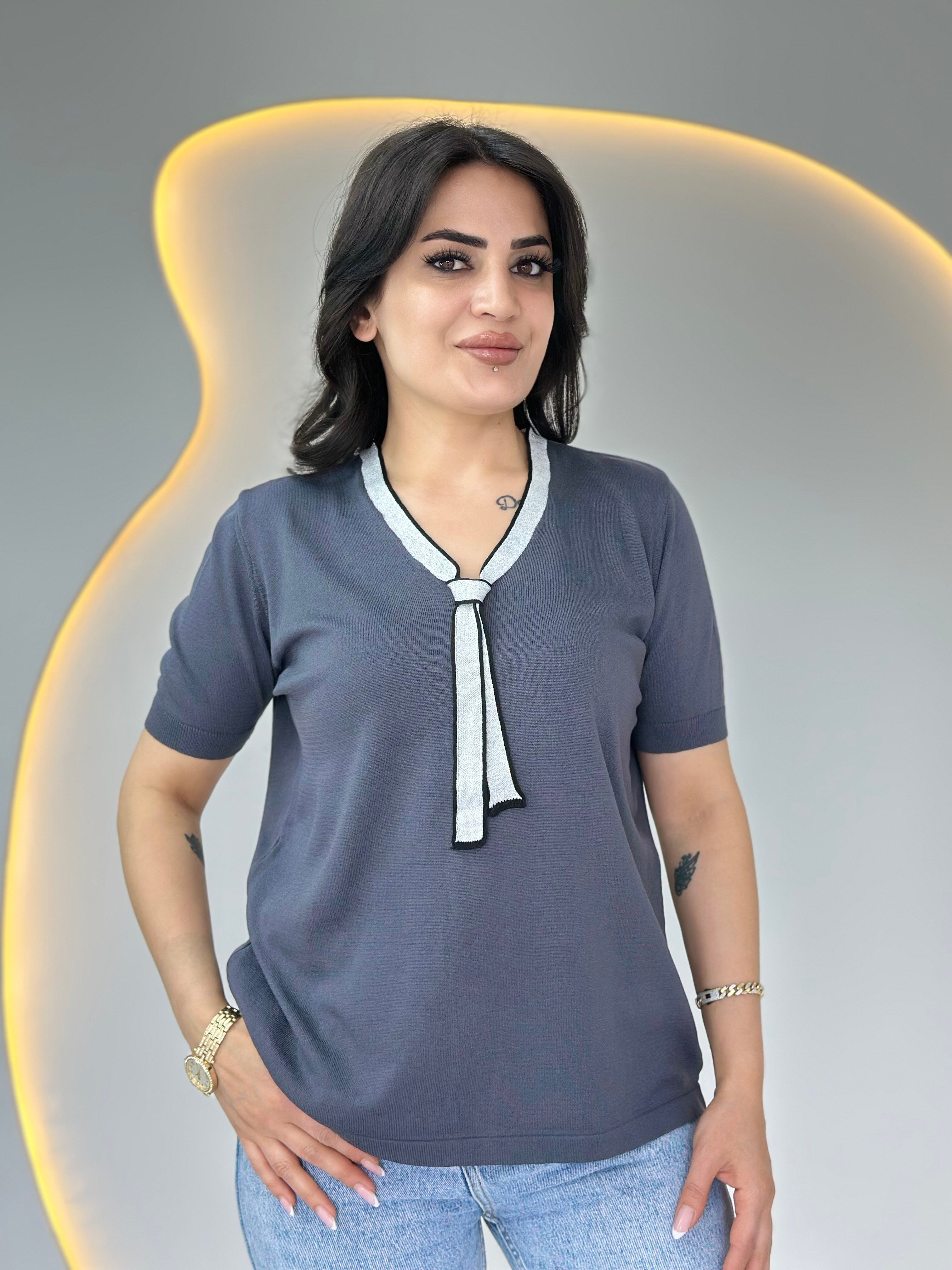 Figo Füme  V Yaka İnce Fular Detaylı Merserize Bluz D130