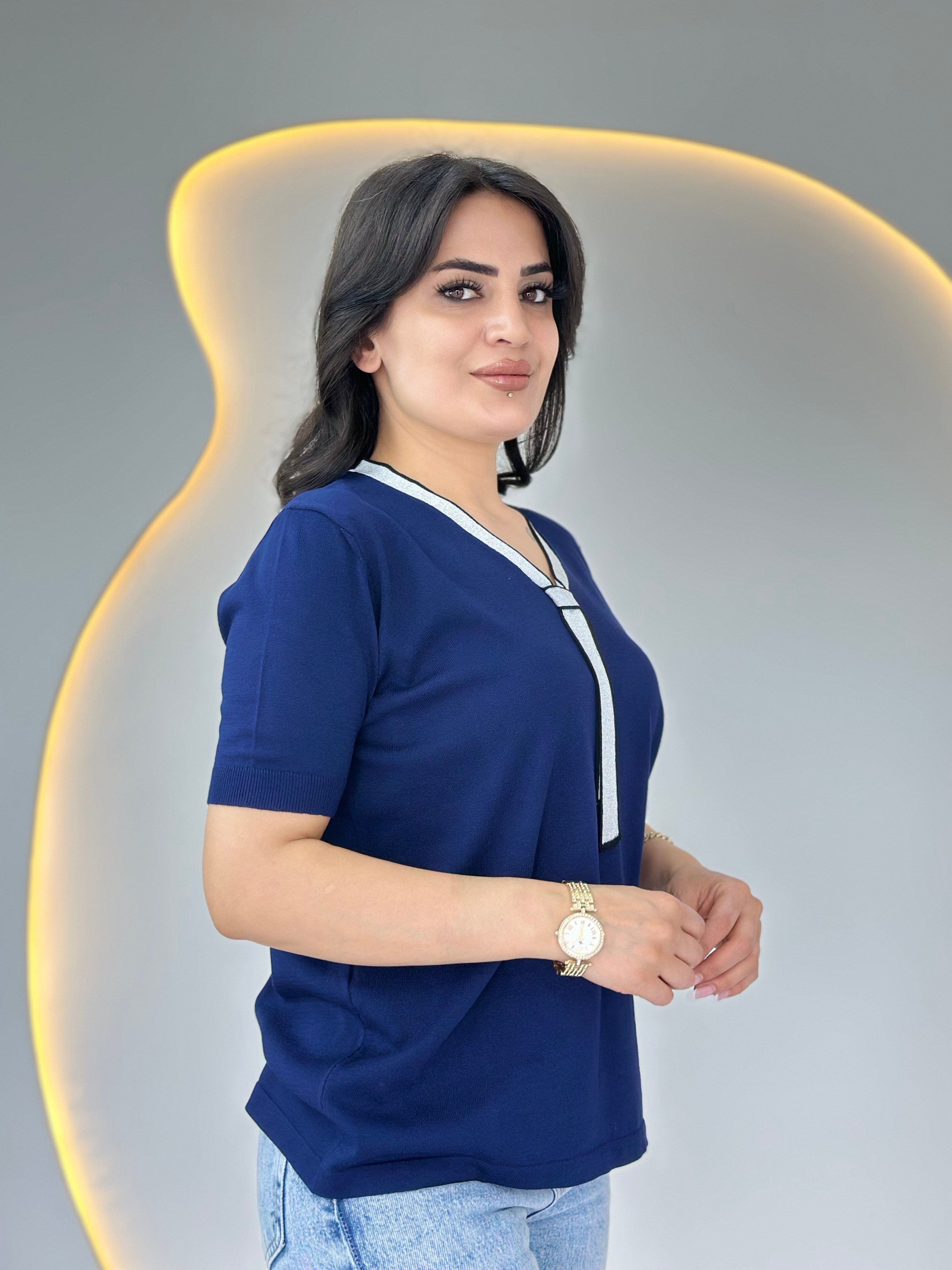 Figo Saks Mavi V Yaka İnce Fular Detaylı Merserize Bluz D130