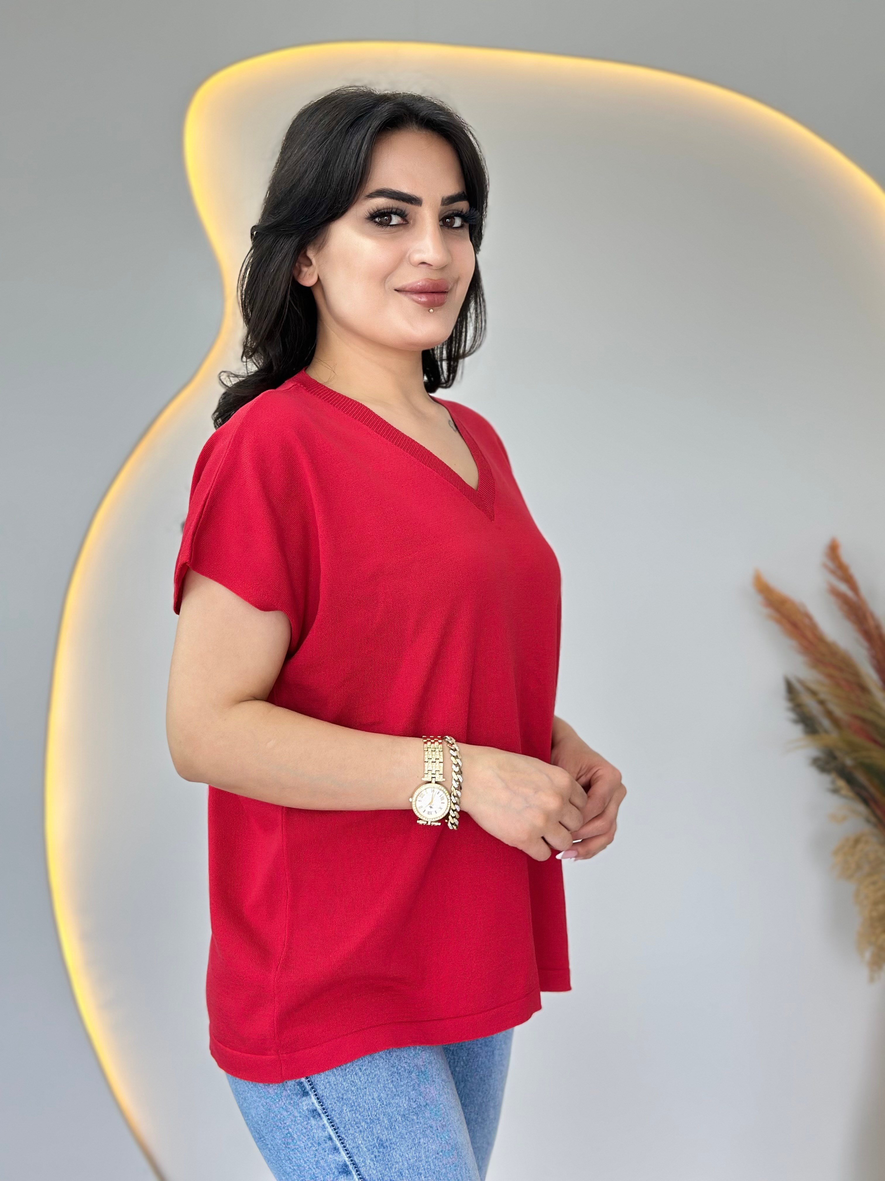 İza Kırmızı V yaka Düşük Omuzlu Kısa Kollu Merserize Bluz D108