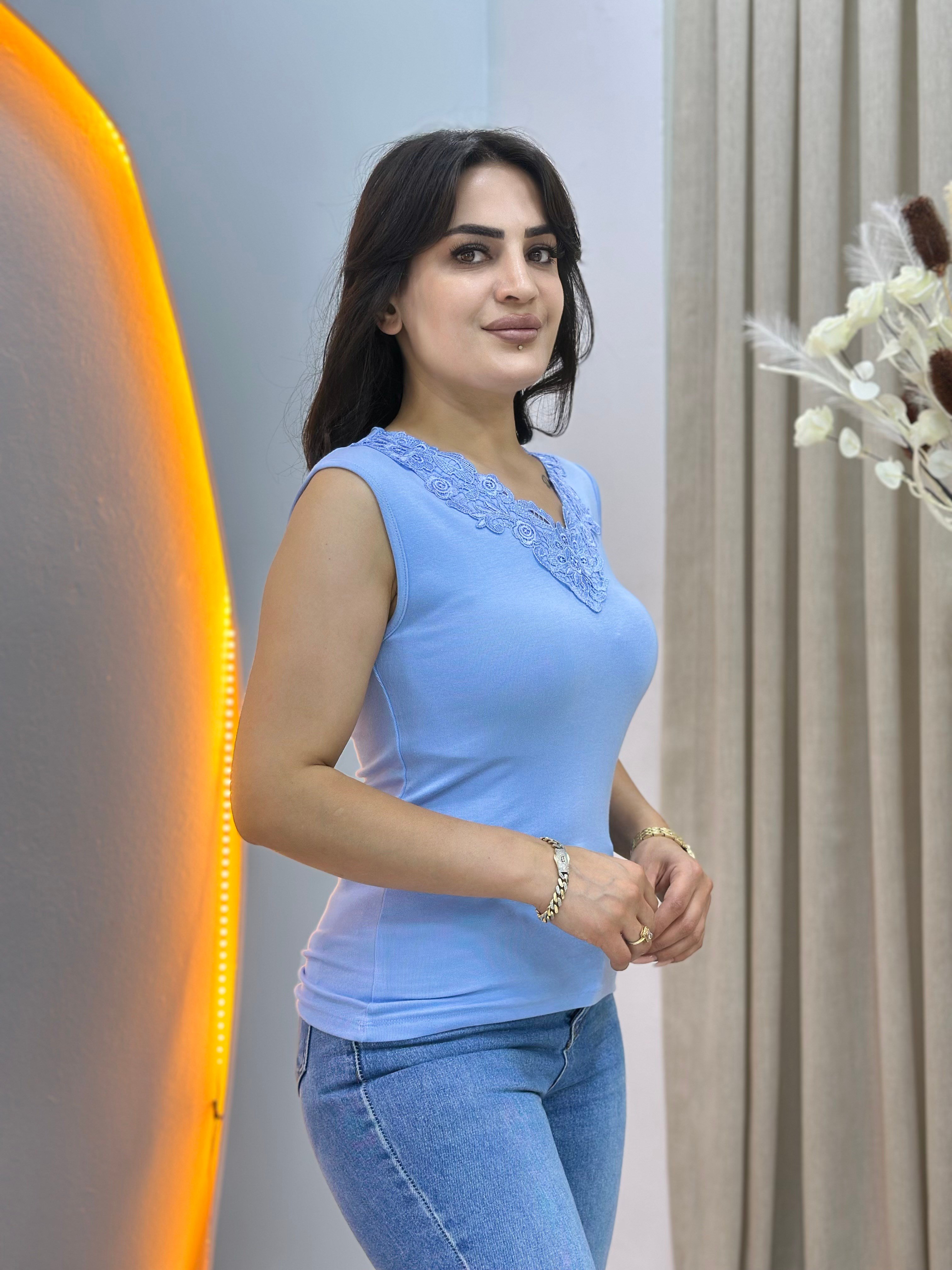 Lalin Bebe Mavi V Yaka Güpür Dantelli Kalın Askılı Atlet D151