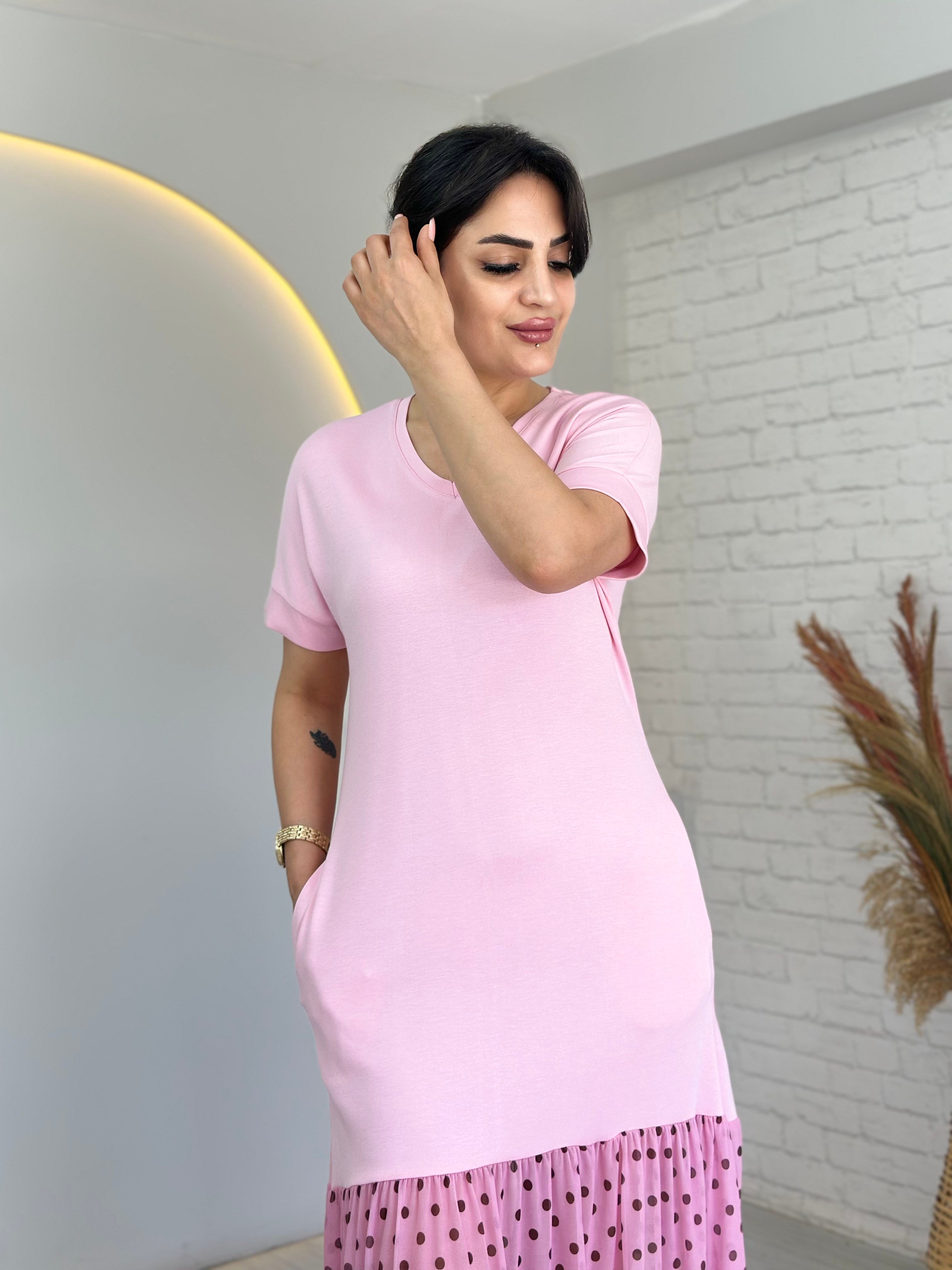 Larin Pembe V Yaka Puantiye Detaylı Midi Boy Elbise D134