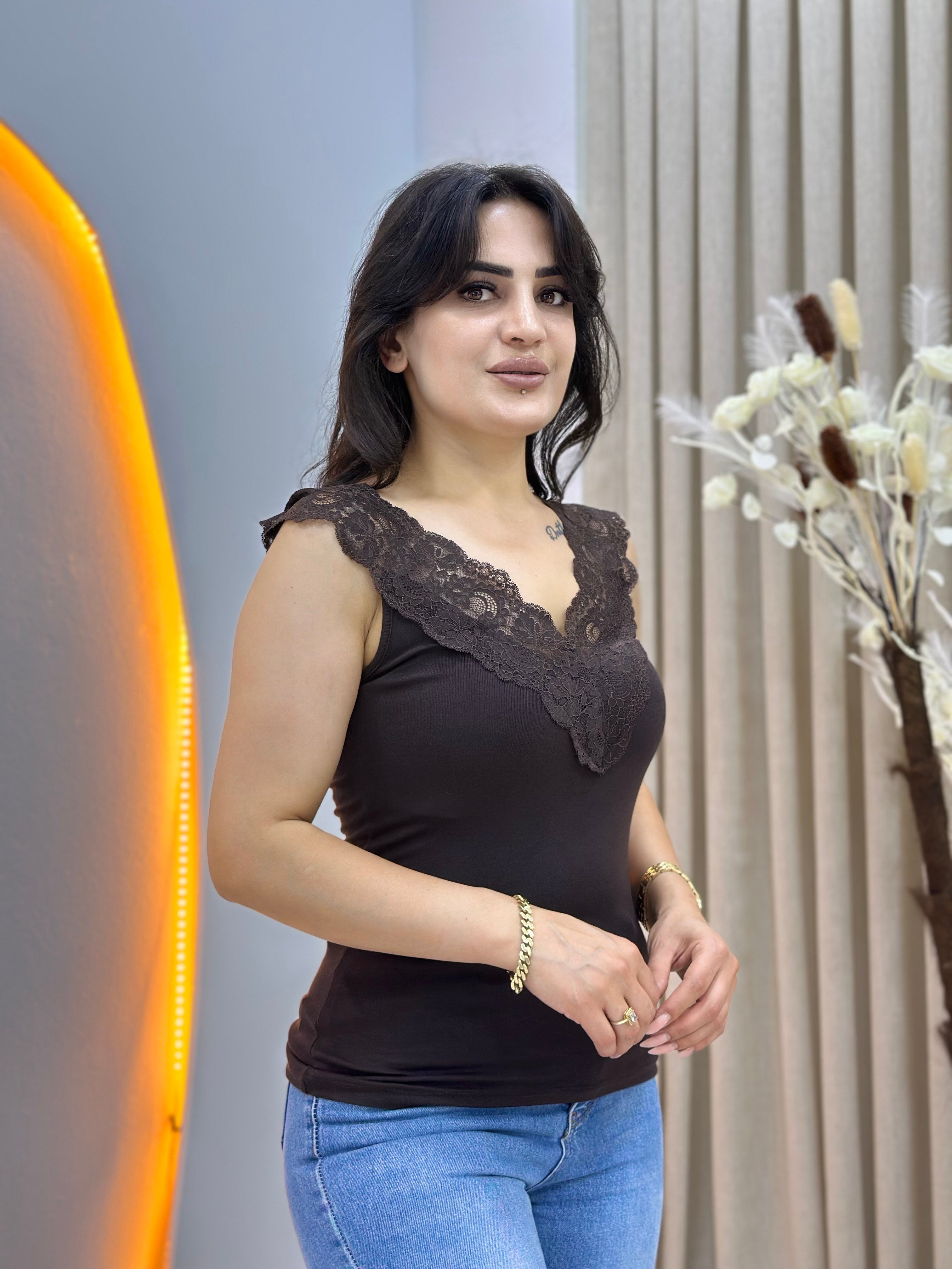 Libo Kahve V Yaka Güpür Dantelli Atlet D154