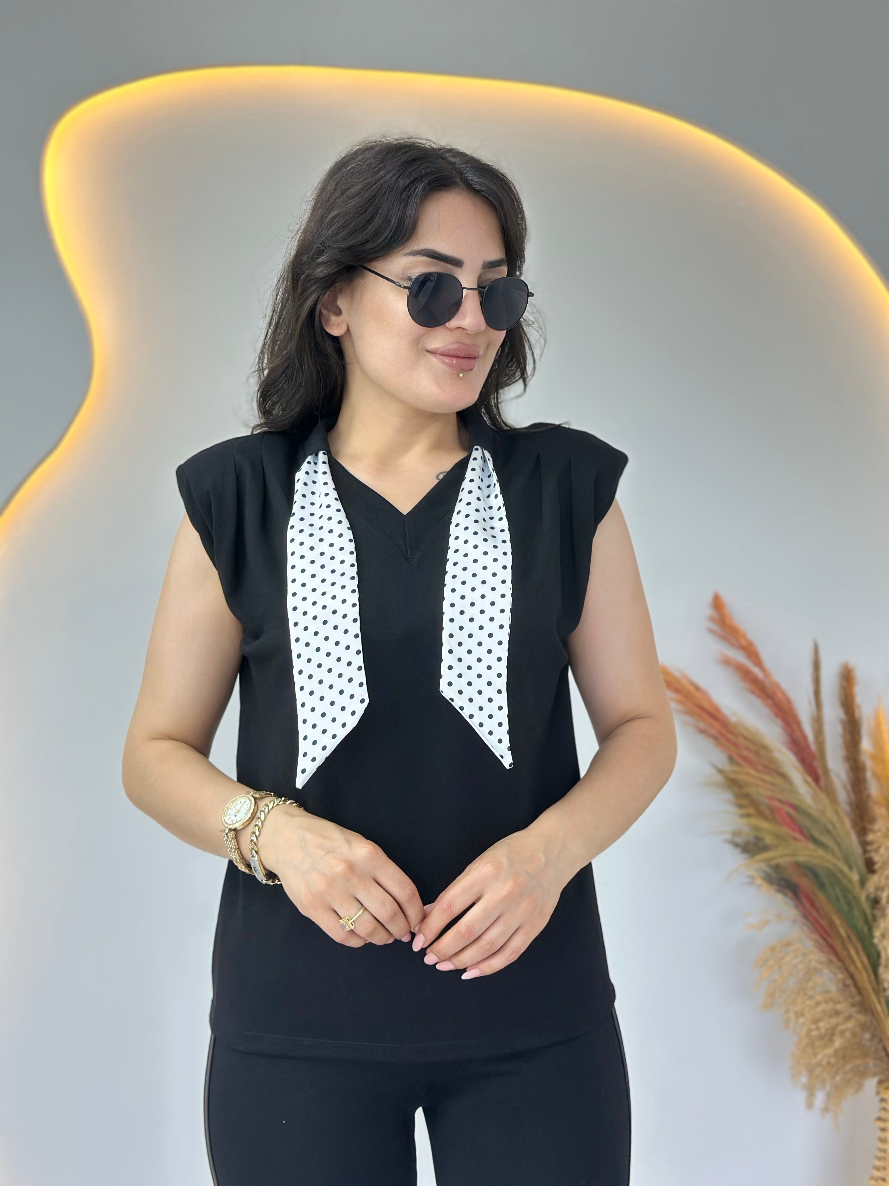 Lite Siyah V Yaka Fular Detaylı Vatkalı Bluz D139