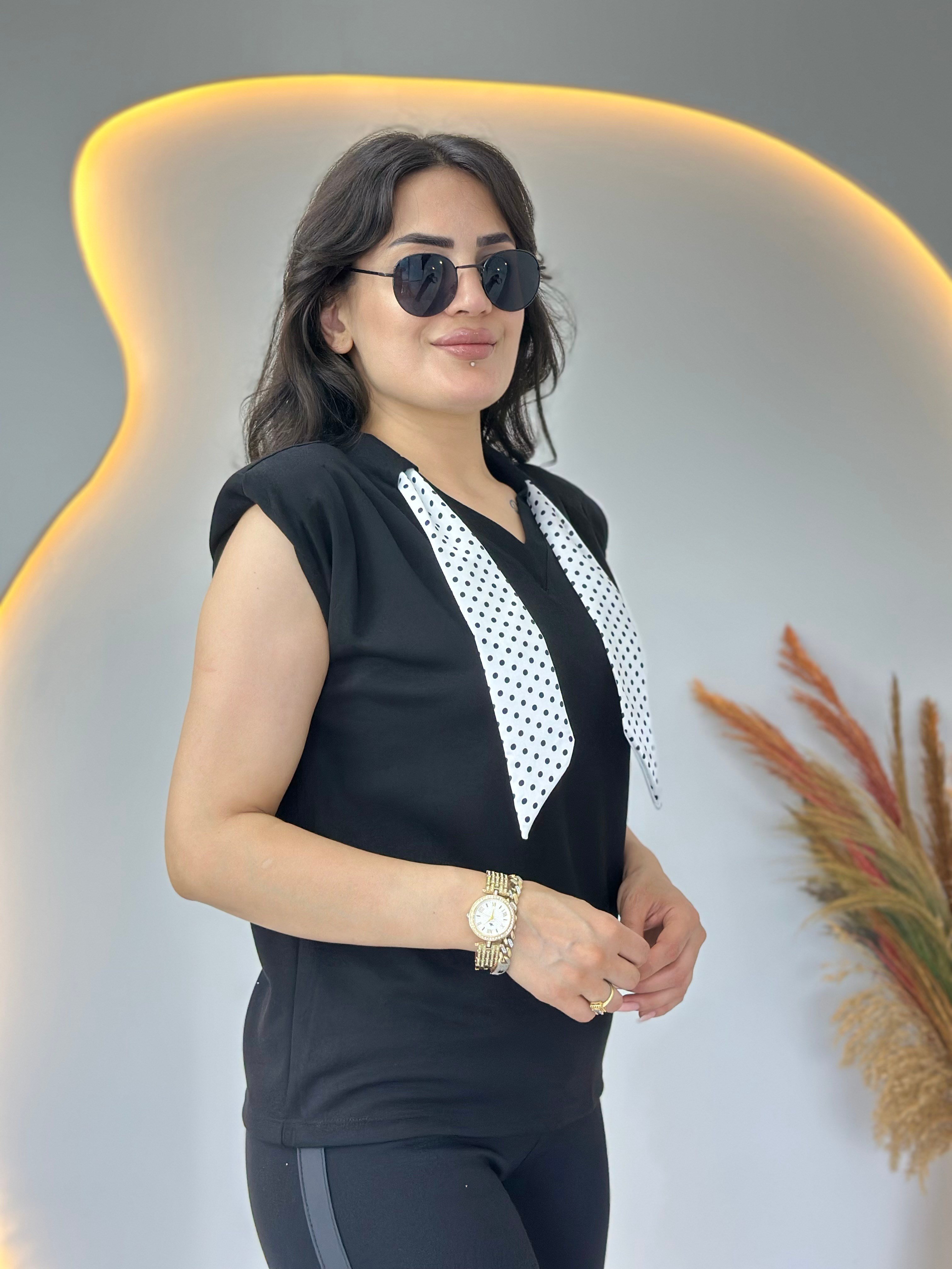 Lite Siyah V Yaka Fular Detaylı Vatkalı Bluz D139
