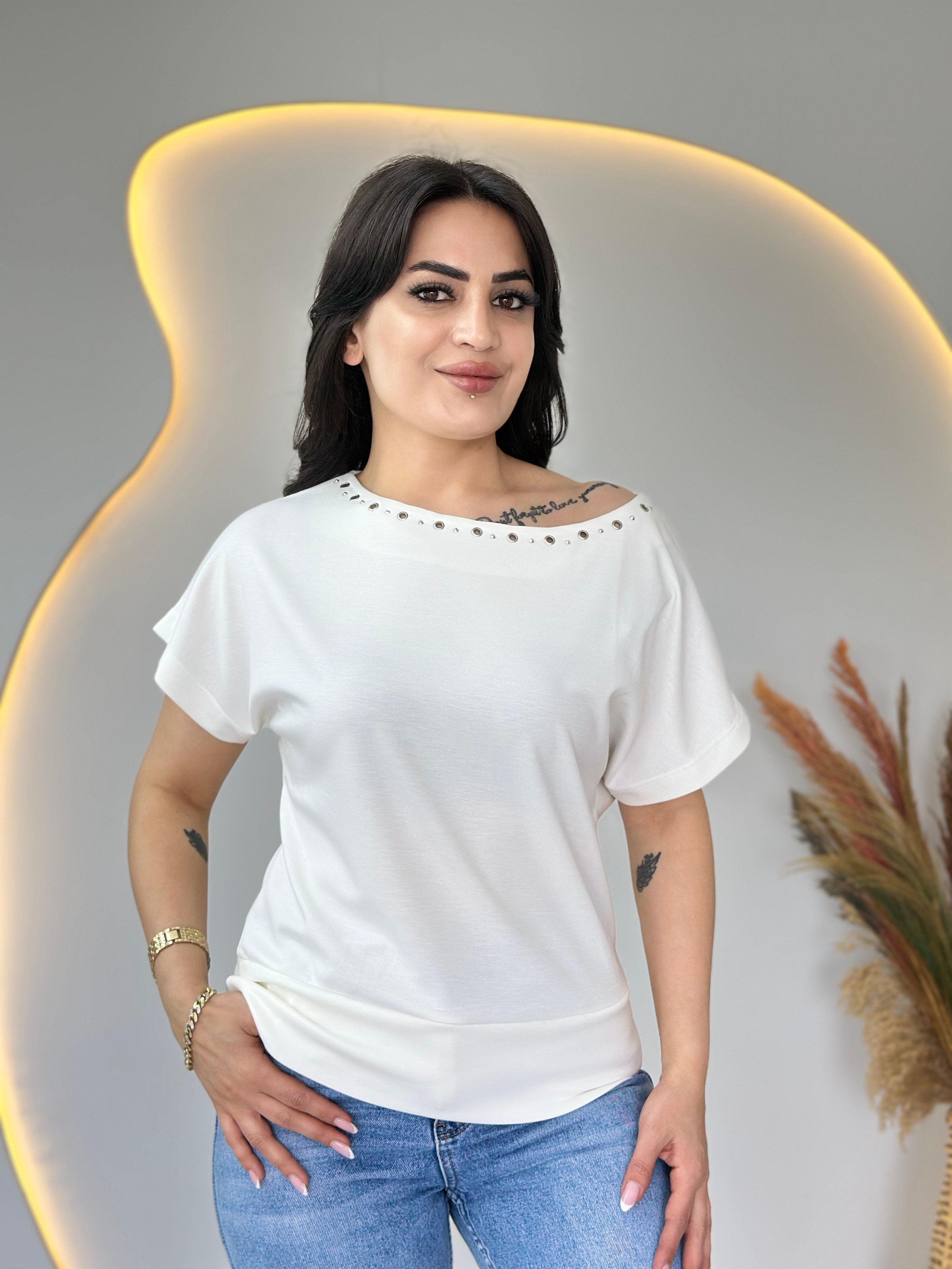 Lunes Beyaz Kayık Yaka Kuş Gözü Detaylı Kısa Kol Bluz D115