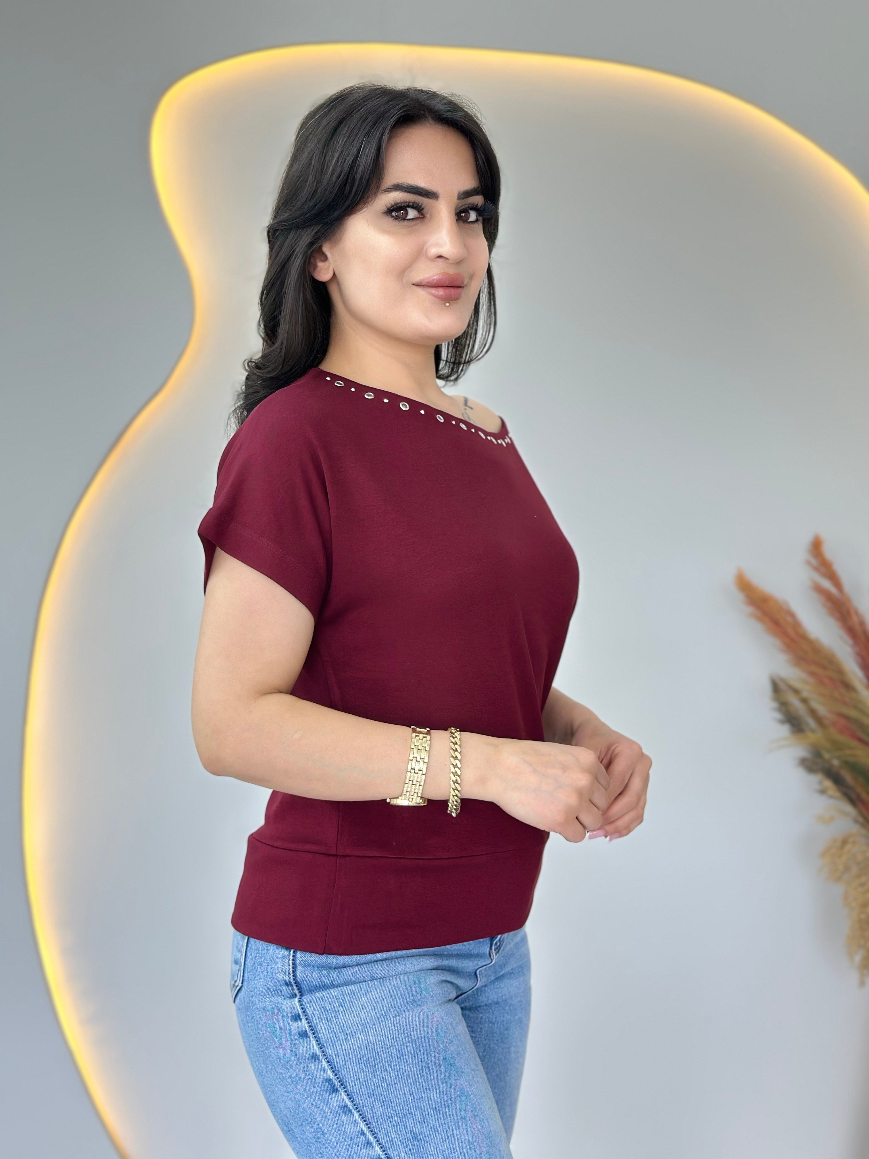 Lunes Bordo Kayık Yaka Kuş Gözü Detaylı Kısa Kol Bluz D115