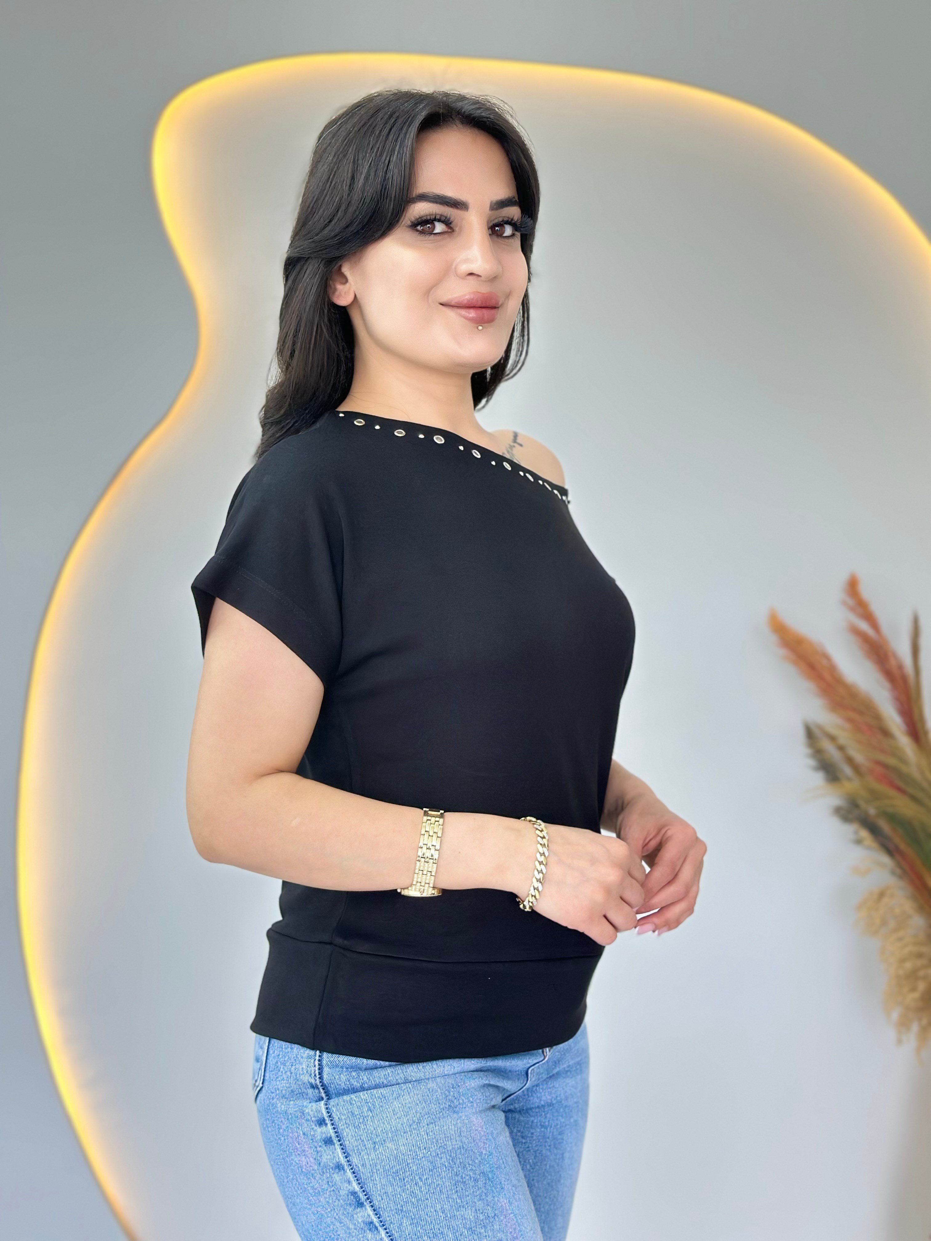 Lunes Siyah Kayık Yaka Kuş Gözü Detaylı Kısa Kol Bluz D115