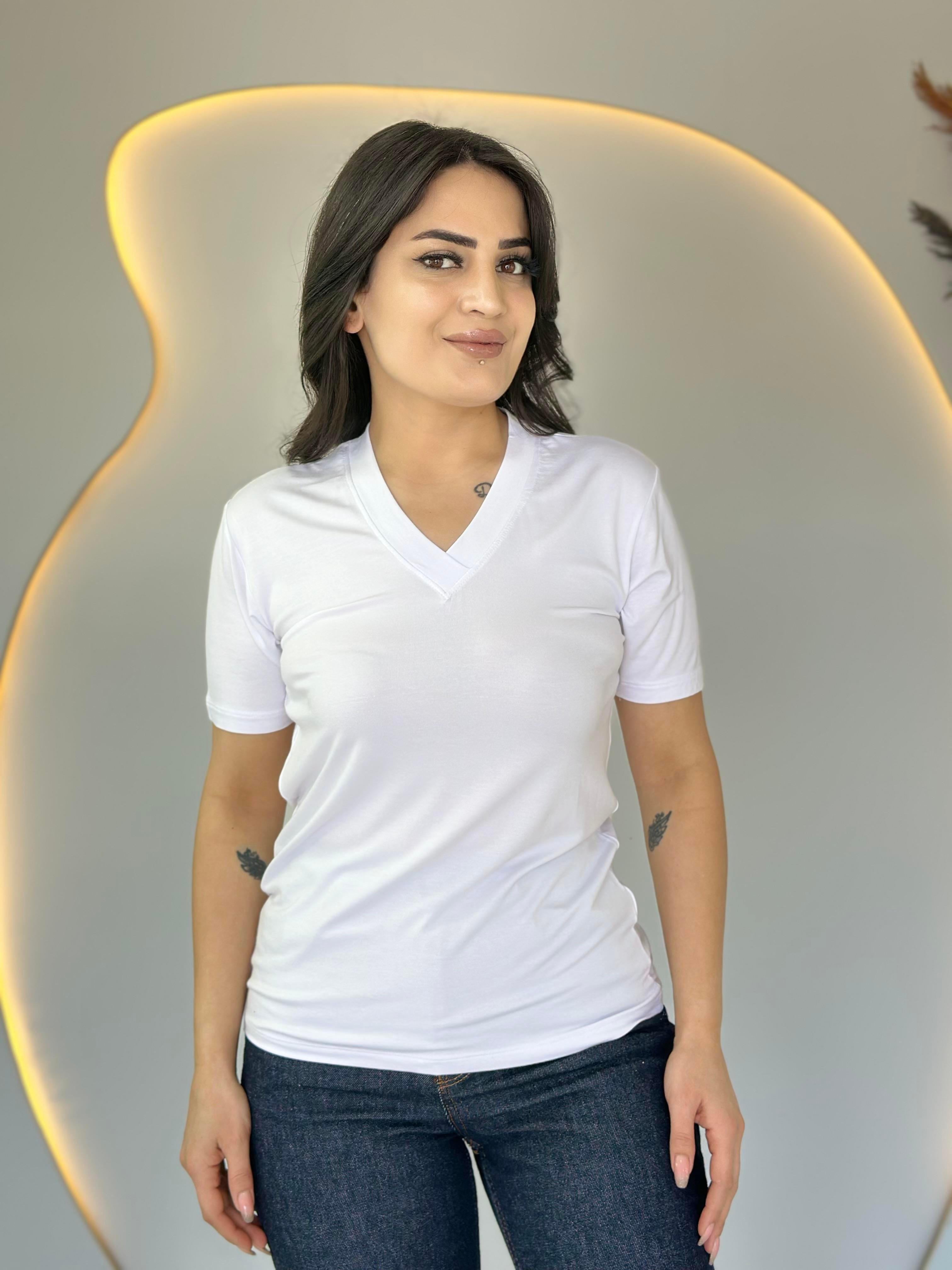 May Beyaz V Yaka Basic Tshirt D031