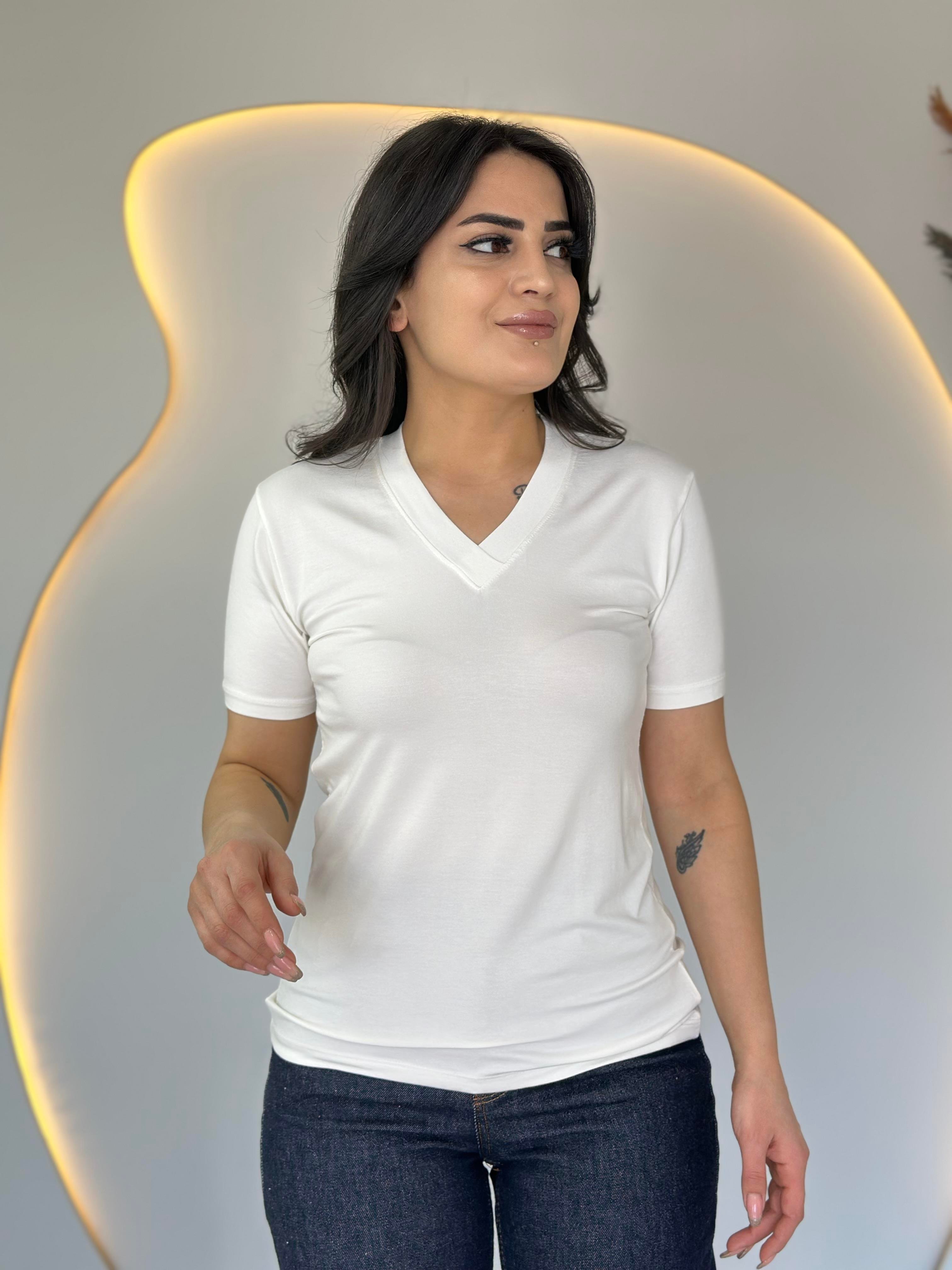 May Ekru V Yaka Basic Tshirt D031