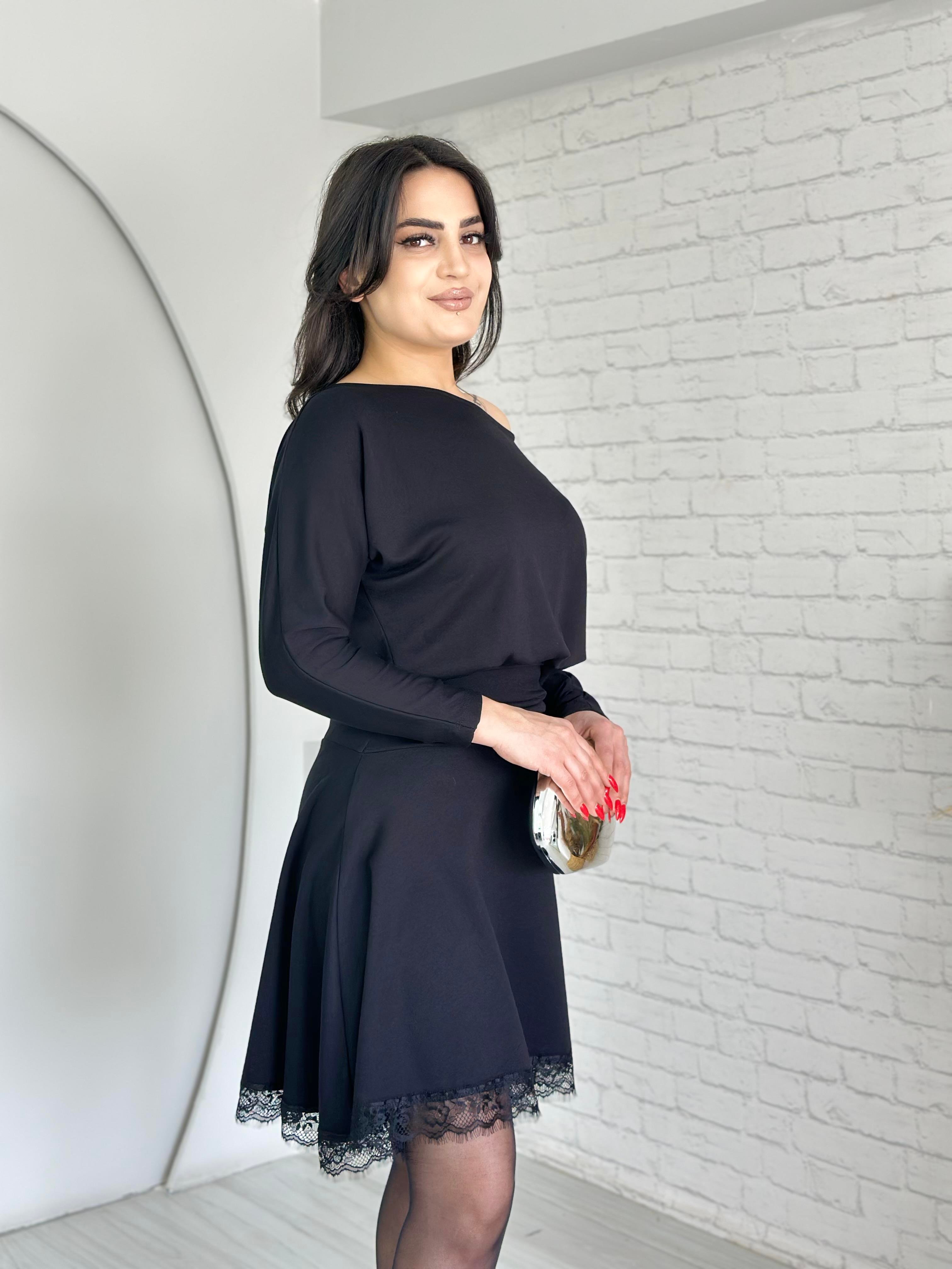 Olin Siyah Dantelli Modal Elbise D003