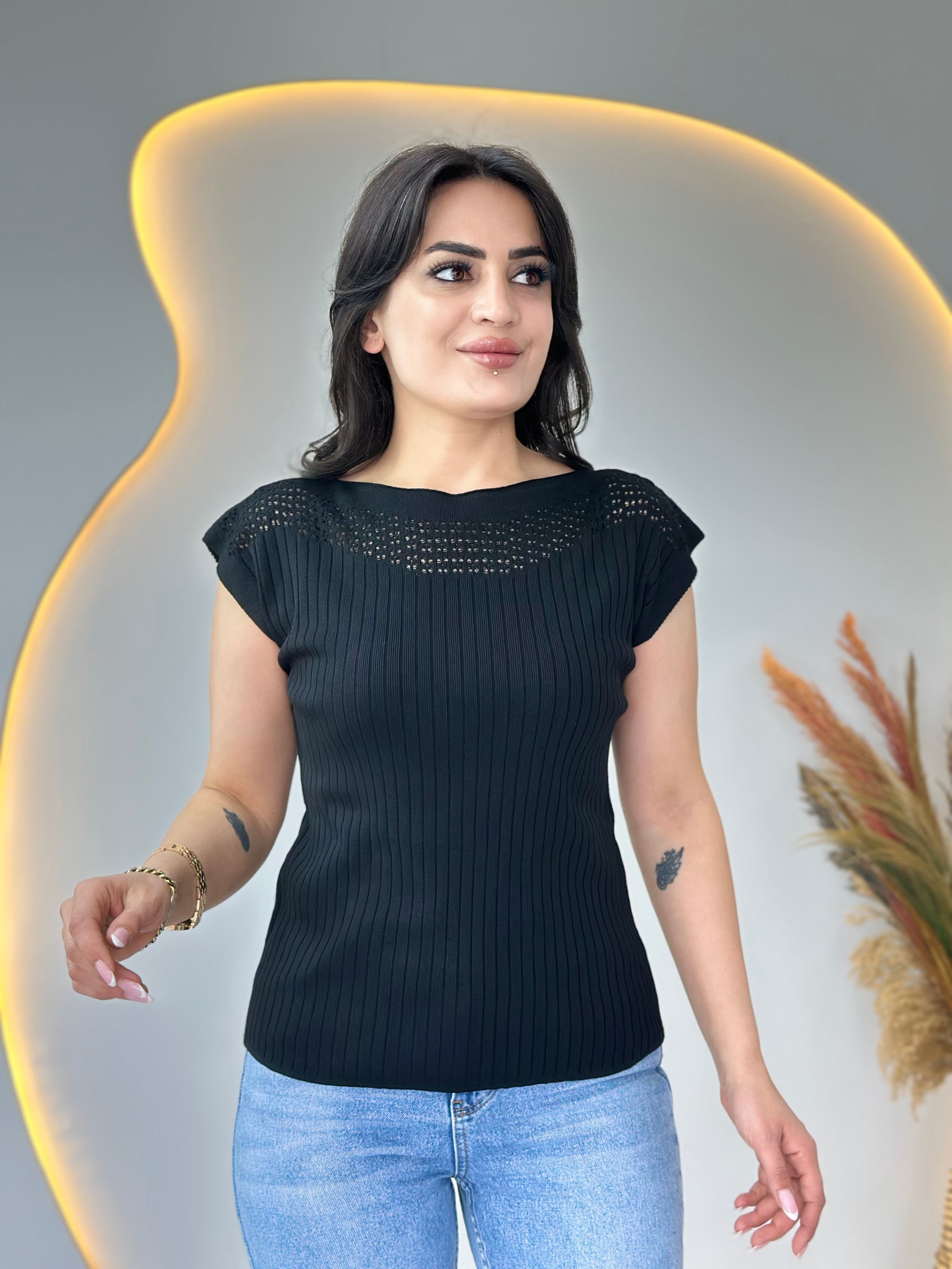 Pote Siyah Yaka Ajurlu Mevsimlik Triko Bluz D111