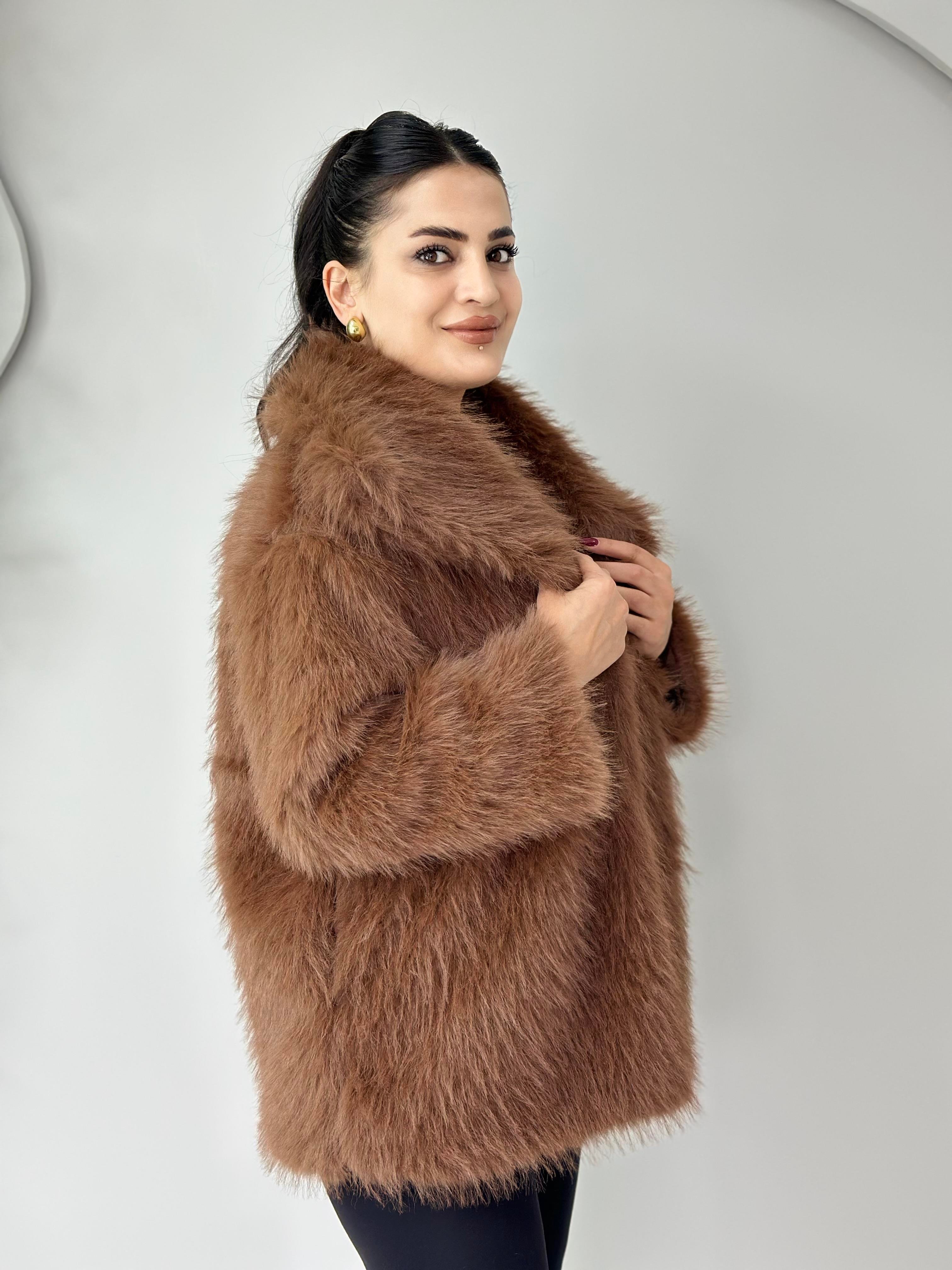 Ruby Kahve Çıtçıt Astarlı Kürk Kaban A701