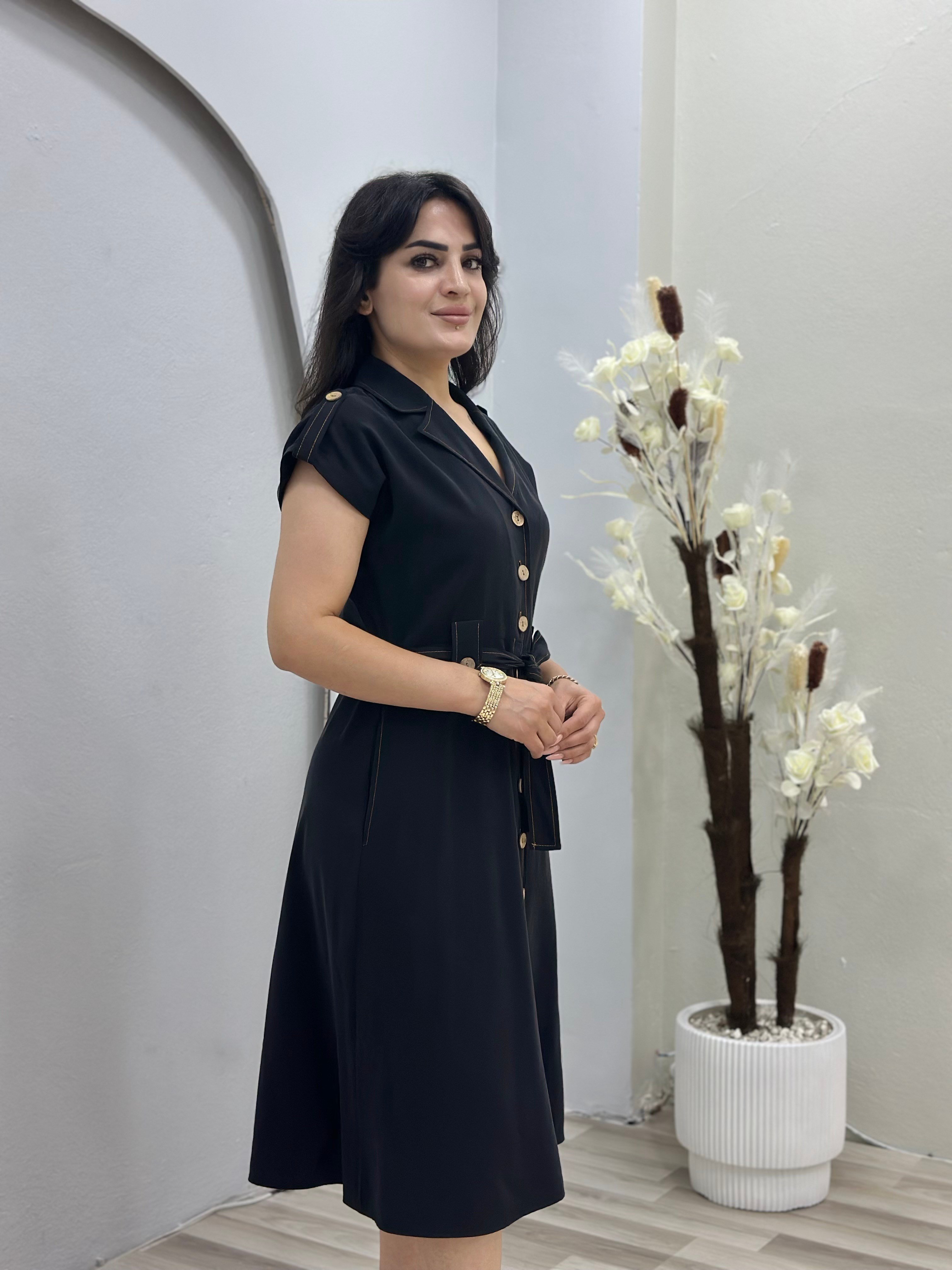 Ruwo Siyah Düğme Detaylı Midi Boy Kemerli Elbise D146