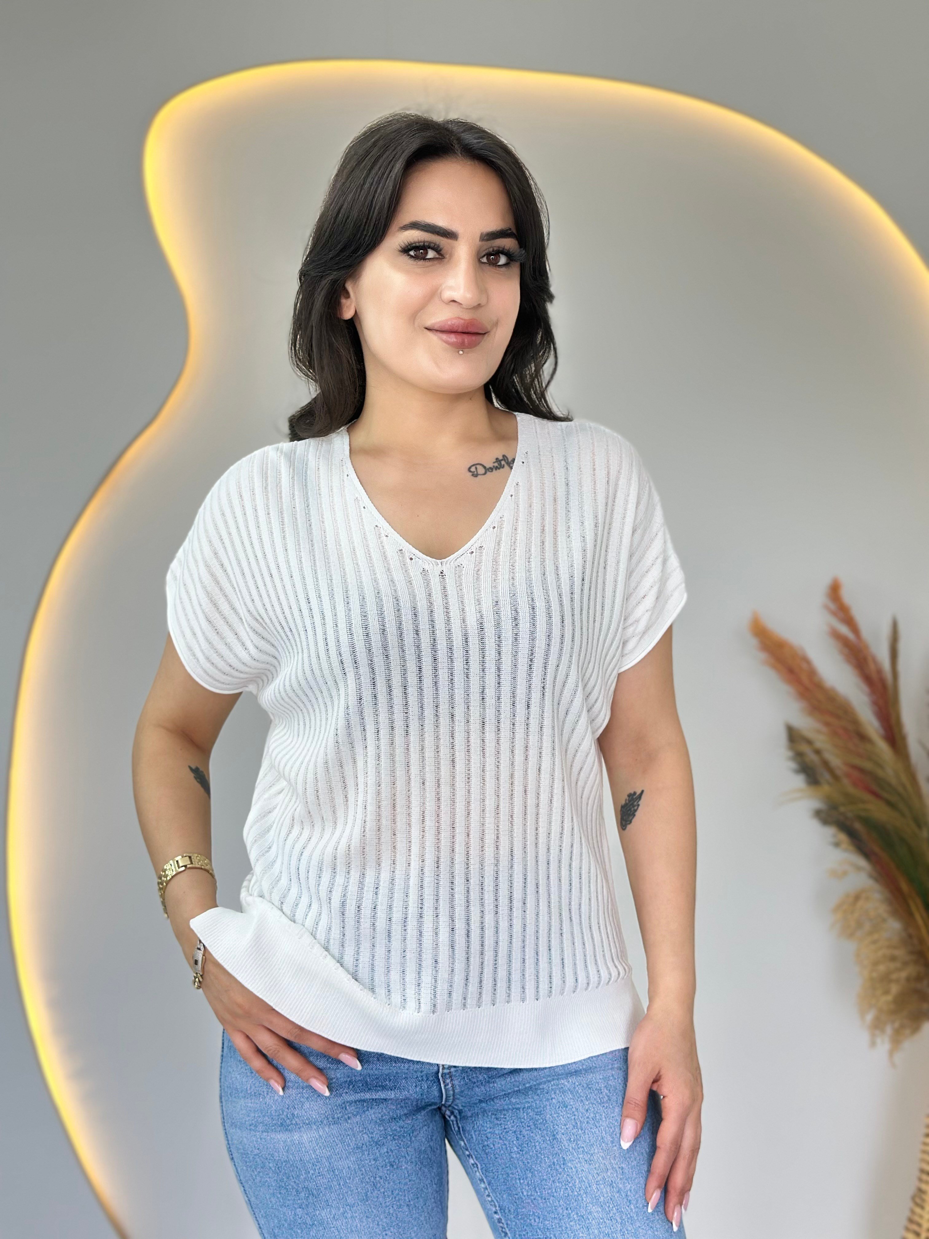 Tista Beyaz V Yaka Düşük Omuz Fileli Merserize Bluz D114
