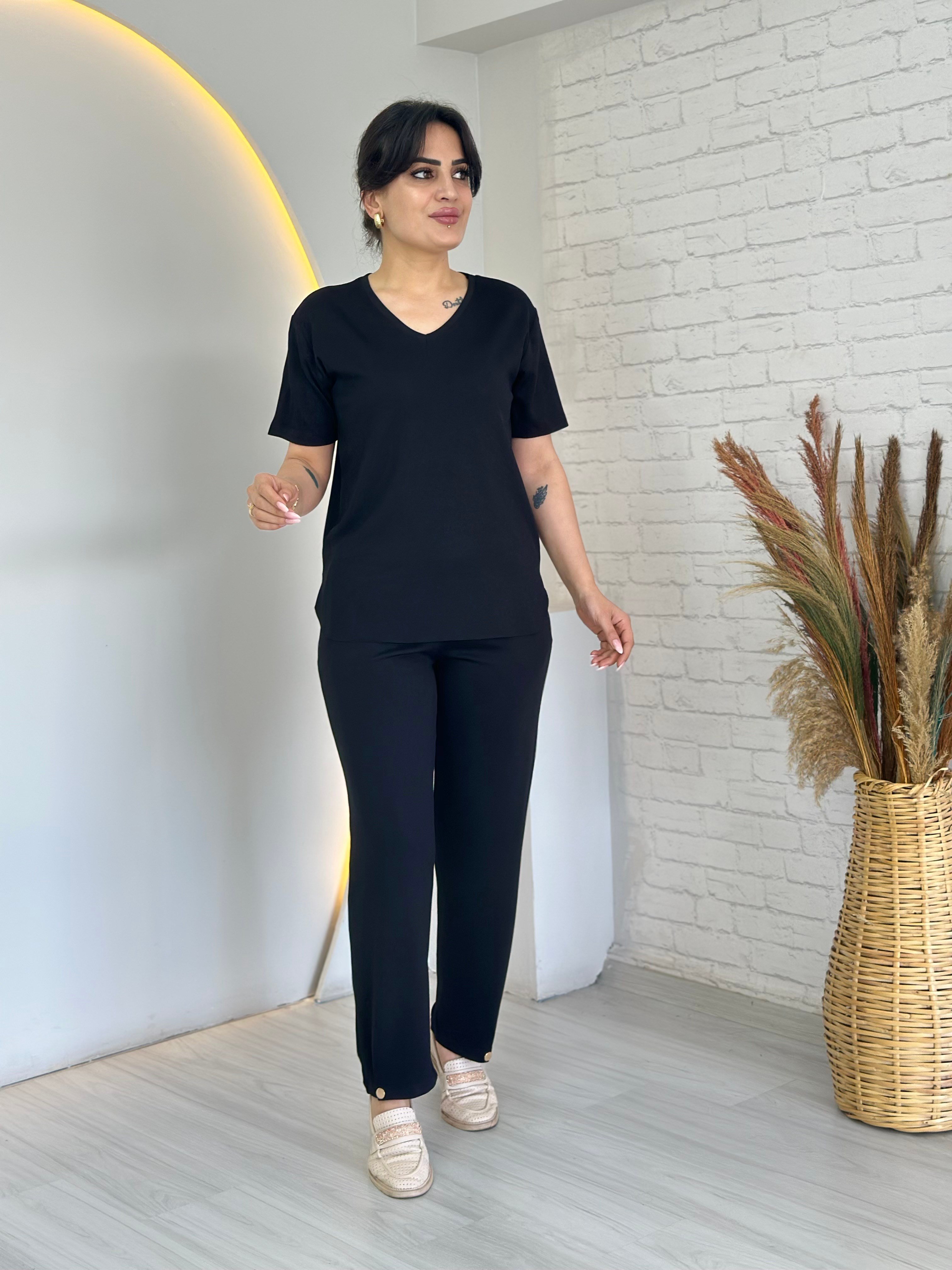 Tofi Siyah V Yaka İpek Modal Kumaş Kolu Paçası Çıtçıtlı Takım D133