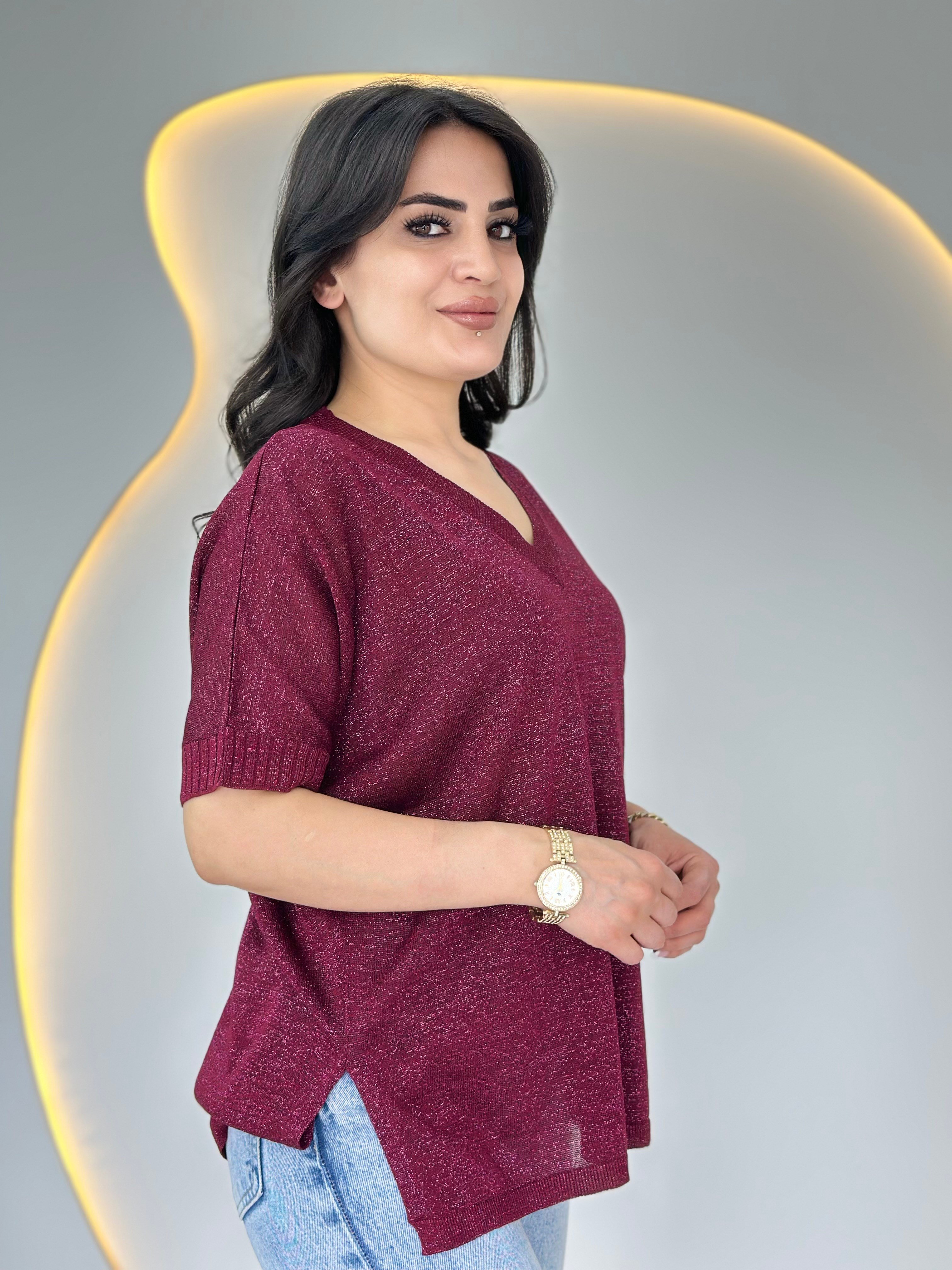 Tommy Bordo V Yaka Ve Kol Detaylı Sim İşlemeli Yırtmaçlı Bluz D132