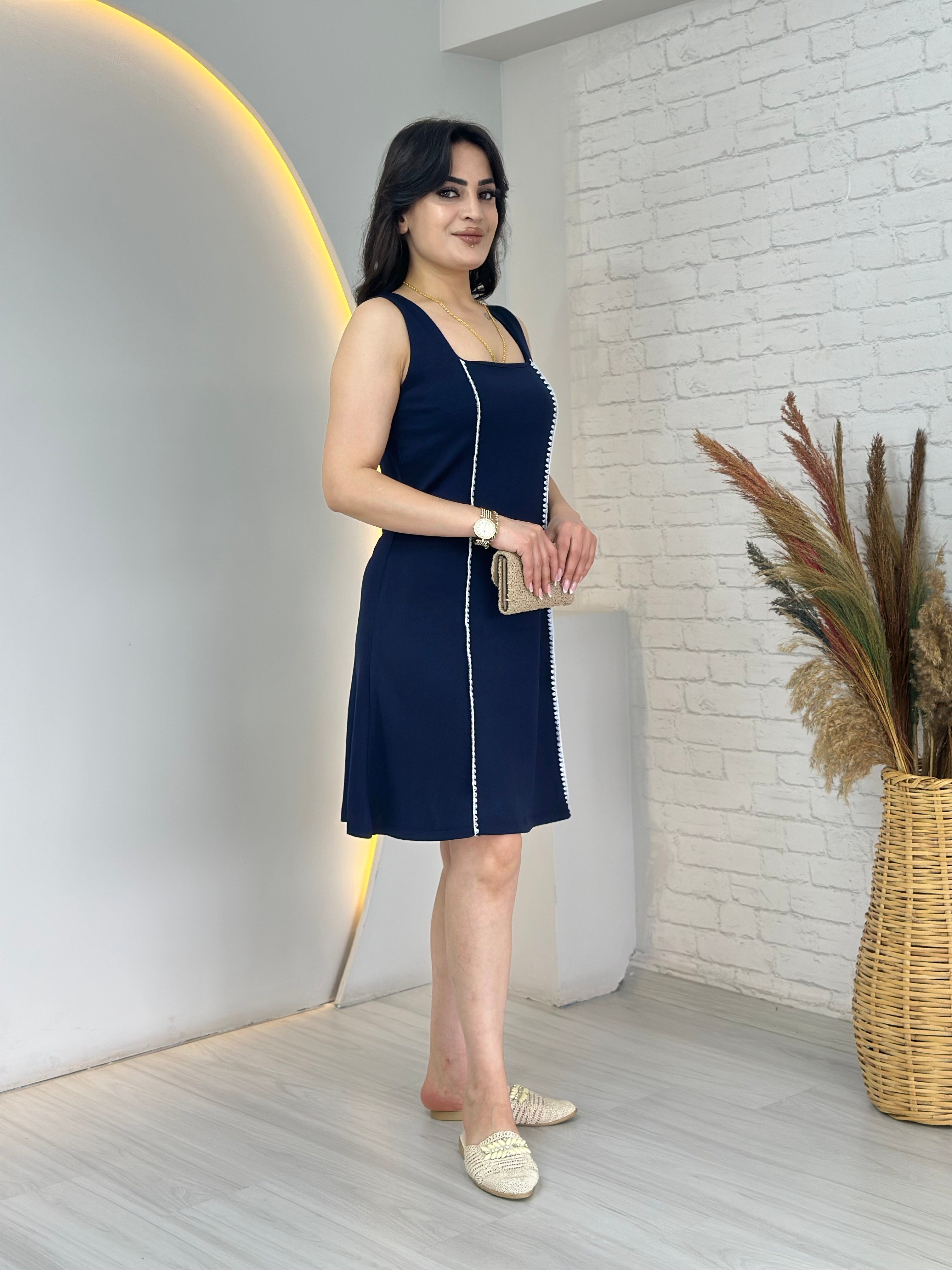 Vireo Lacivert Kare Yaka Biye Detay Modal Elbise D126