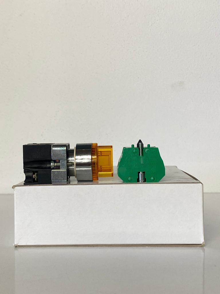 COMEPI 0-1 IŞIKLI MANDAL BUTON SARI Q22mm 2 Pozisyon 1NA kontak düzeni IP65