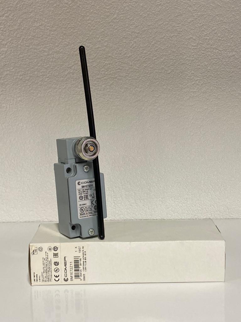 COMEPI ALÜMİNYUM GÖVDELİ LİMİT SWİTCH Açısal hareketli kafa uzunluğu ayarlanabilir Q6mm polyamid çubuk kol 1NA 1NK konrak düzeni IP66
