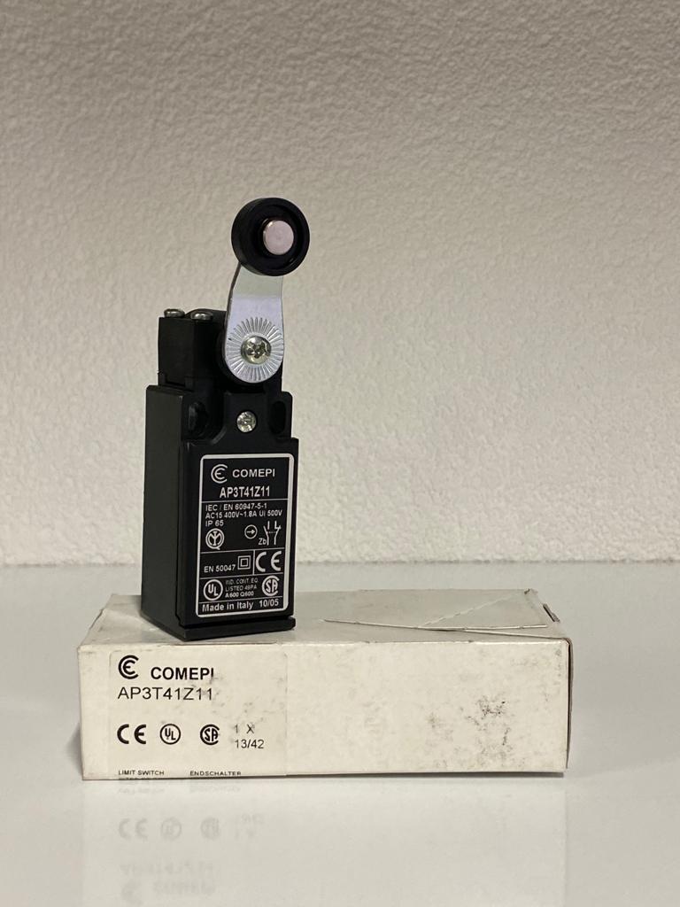 COMEPI LİMİT SWİTCH 30mm Açısal hareketli kafa kısa kol Q18 plastik makara 1NA 1 NK kontak düzeni IP65