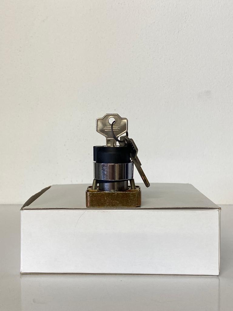 COMEPI METAL ANAHTARLI BUTON Q22mm Hem sağa hem sola kalıcı 2NA kontak düzeni IP65