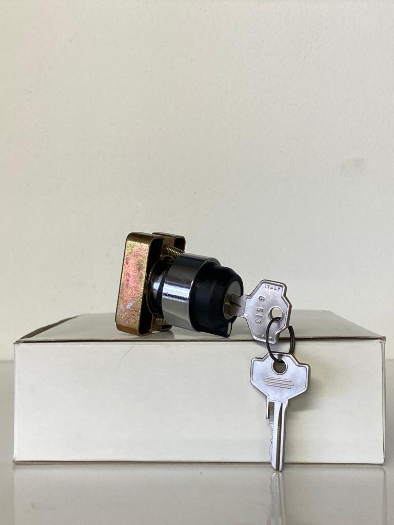 COMEPI METAL ANAHTARLI BUTON Q22mm Hem sağa hem sola kalıcı 2NA kontak düzeni IP65