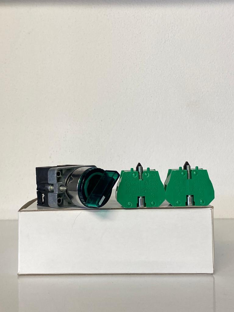 COMEPI METAL IŞIKLI MANDALLI BUTON YEŞİL Q22mm 3 Pozisyon 2NA kontak düzeni IP65