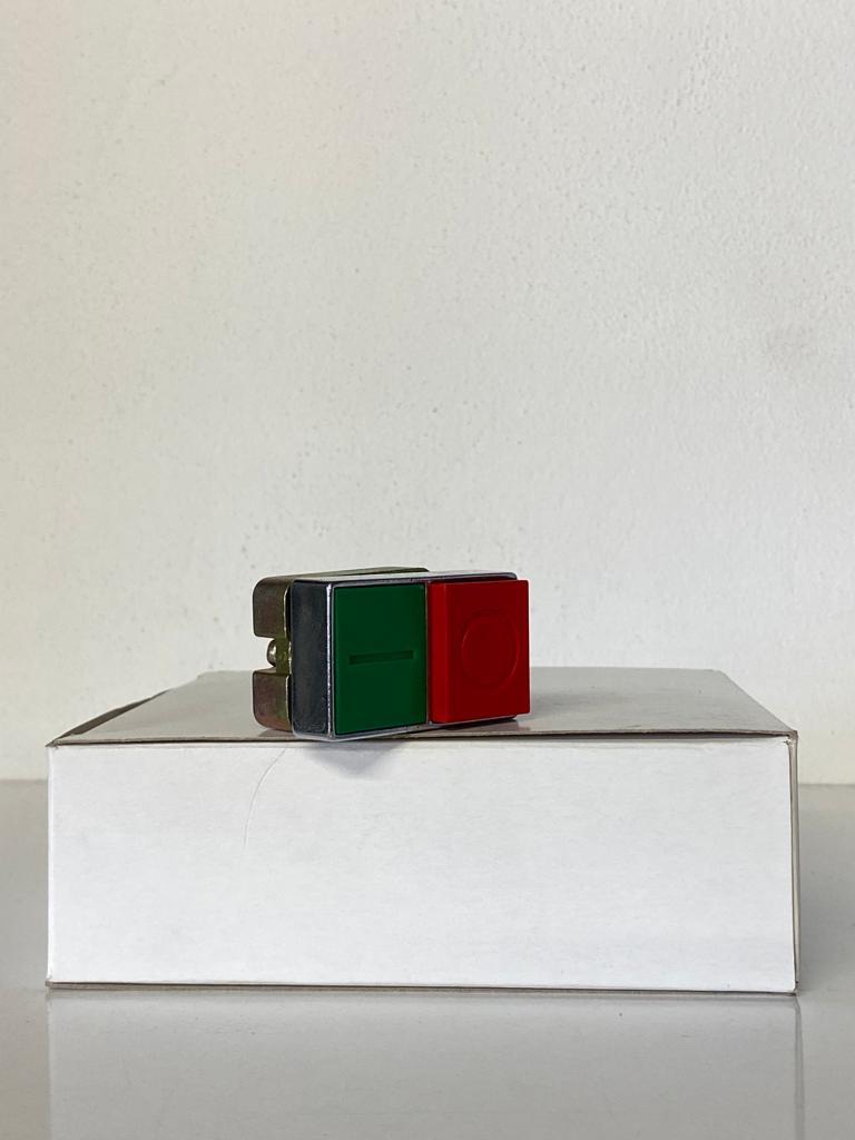 COMEPI Q22mm SEMBOLLÜ İKİZ BUTON Çıkıntılı sembollü yaylı ışıksız 1NK+1NA kontak düzeni IP65