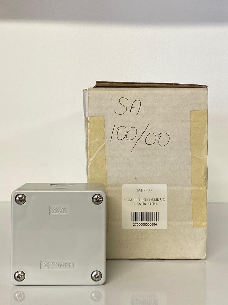 COMEPI TEKLİ DELİKSİZ PLASTİK KUTU TERMOPLASTİK 70*70*51 GRİ