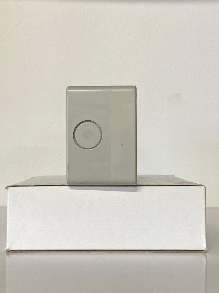 COMEPI ÜÇLÜ BUTON KUTUSU DELİKSİZ 140*70*51 GRİ