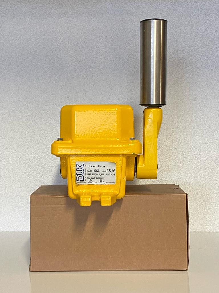 DUK BAND KAYDI 1NO+1NC 230V AC 8A